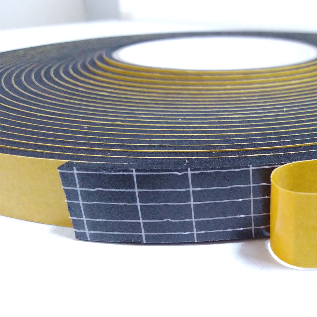 Contacall Kapı Pencere İzolasyon Bandı Yapışkan Sünger 3 mm Kalınlık 15 mm Genişlik 10 Metre Uzunluk / EPDM-3*15