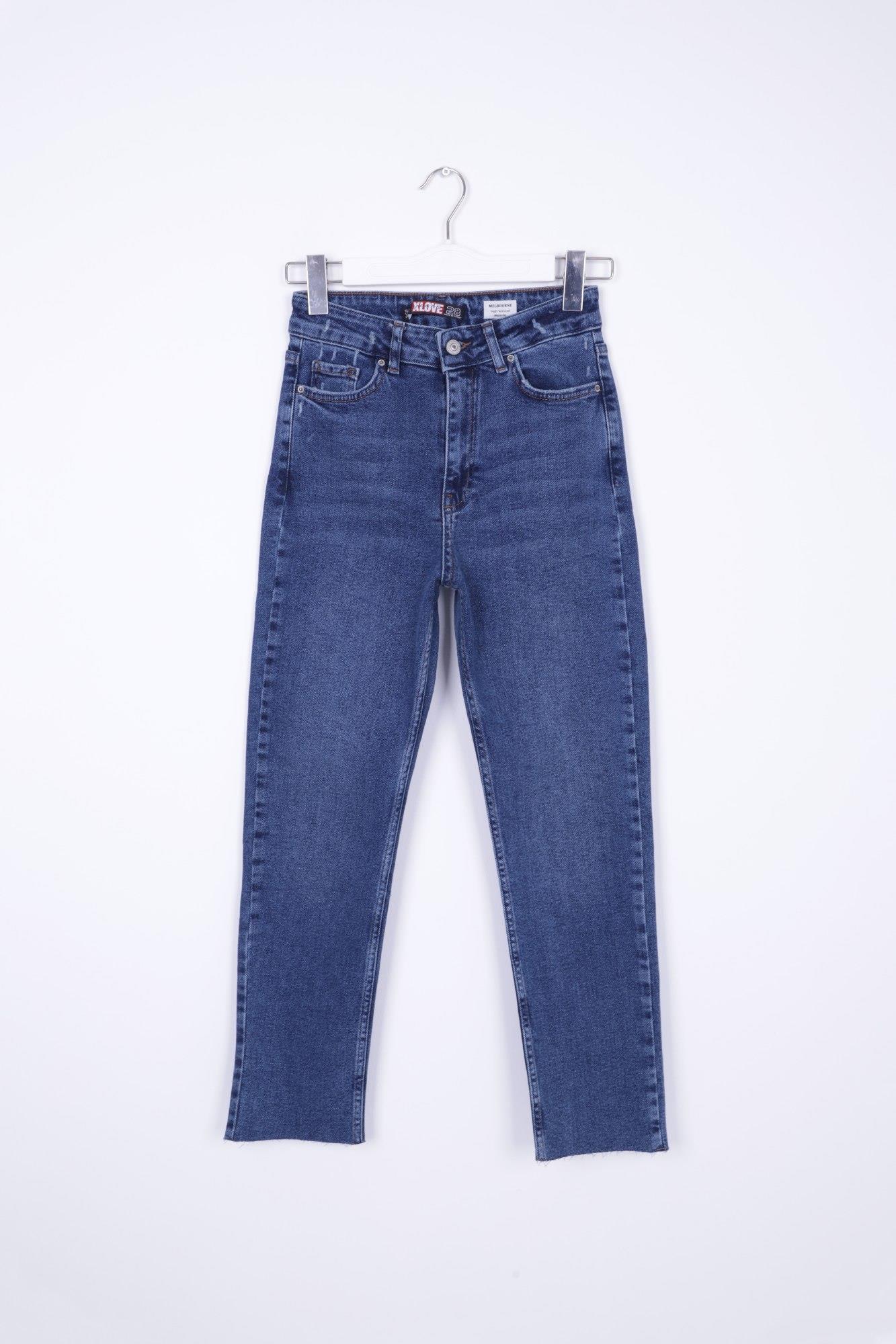 Dikişsiz Paça Mom Fit Kot Pantolon