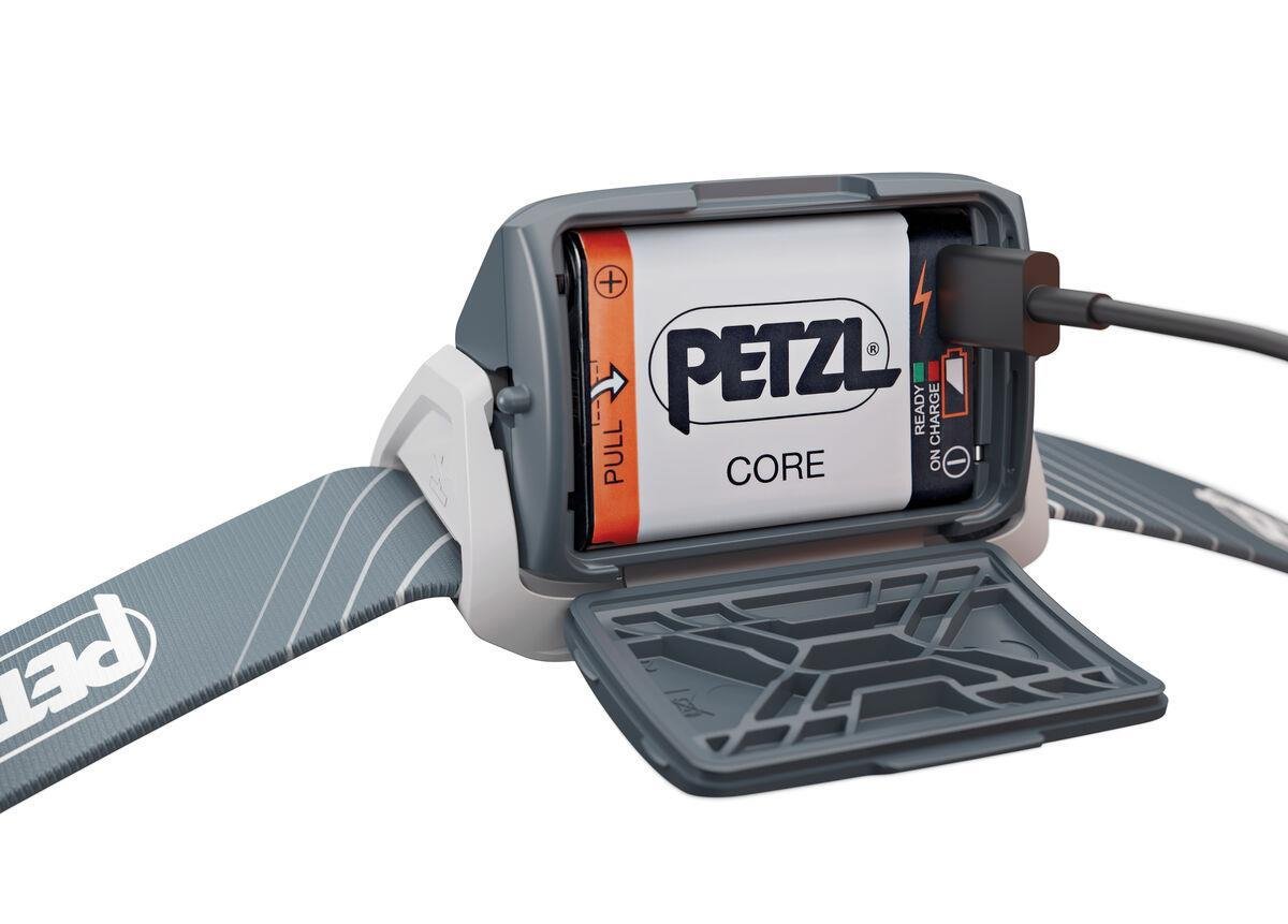 PETZL TIKKA CORE Kafa Feneri (450 lümen)
