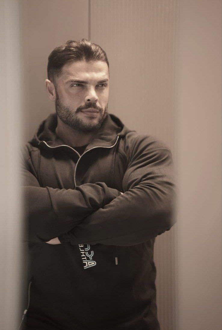 Mens  Athletic Strech Pullover Muscle Hooded