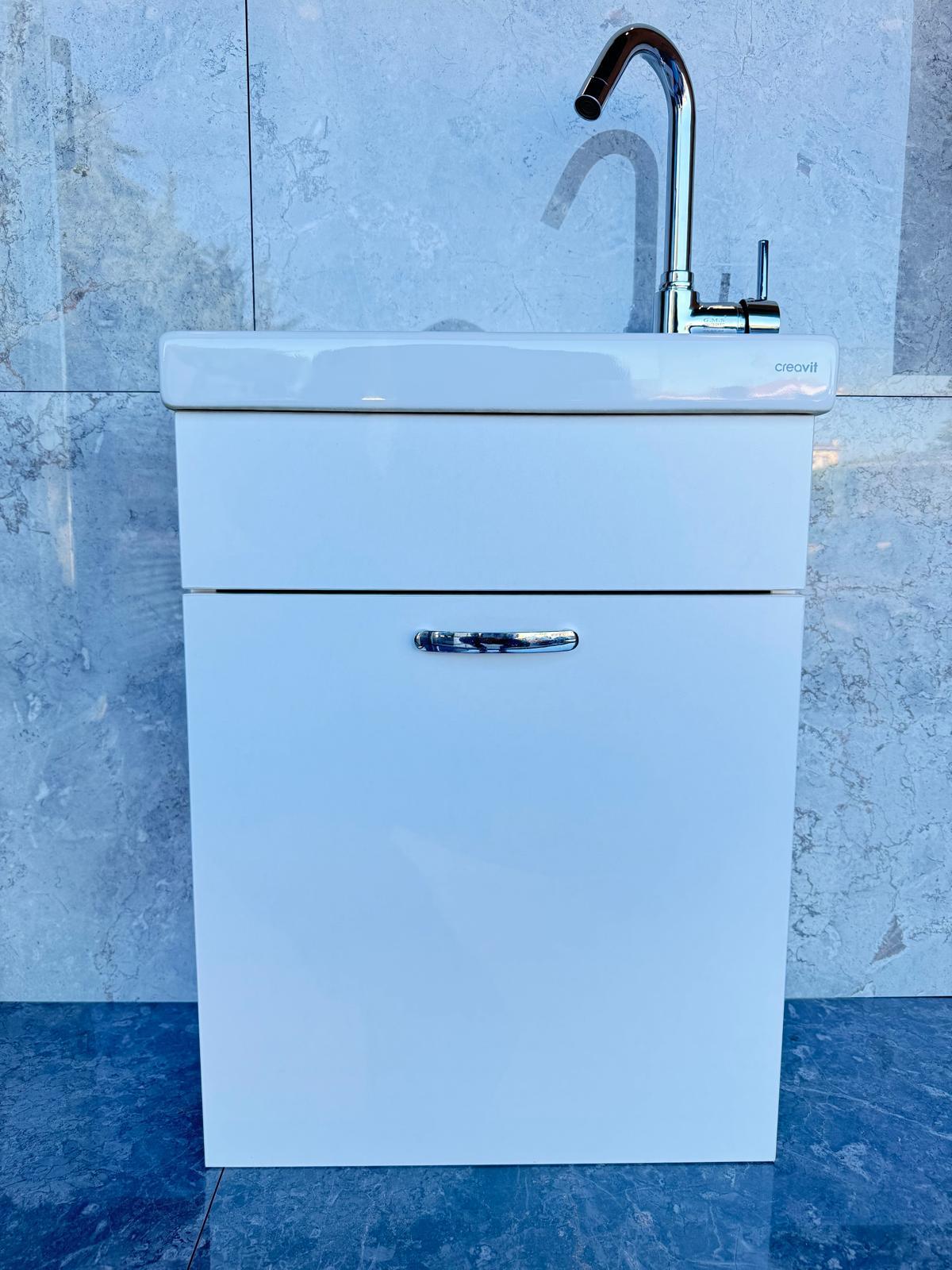 Creavit Elmas Mini Lavabo 45 cm (Banyo Dolabı ve Kuğu Lavabo Bataryası Dahil)