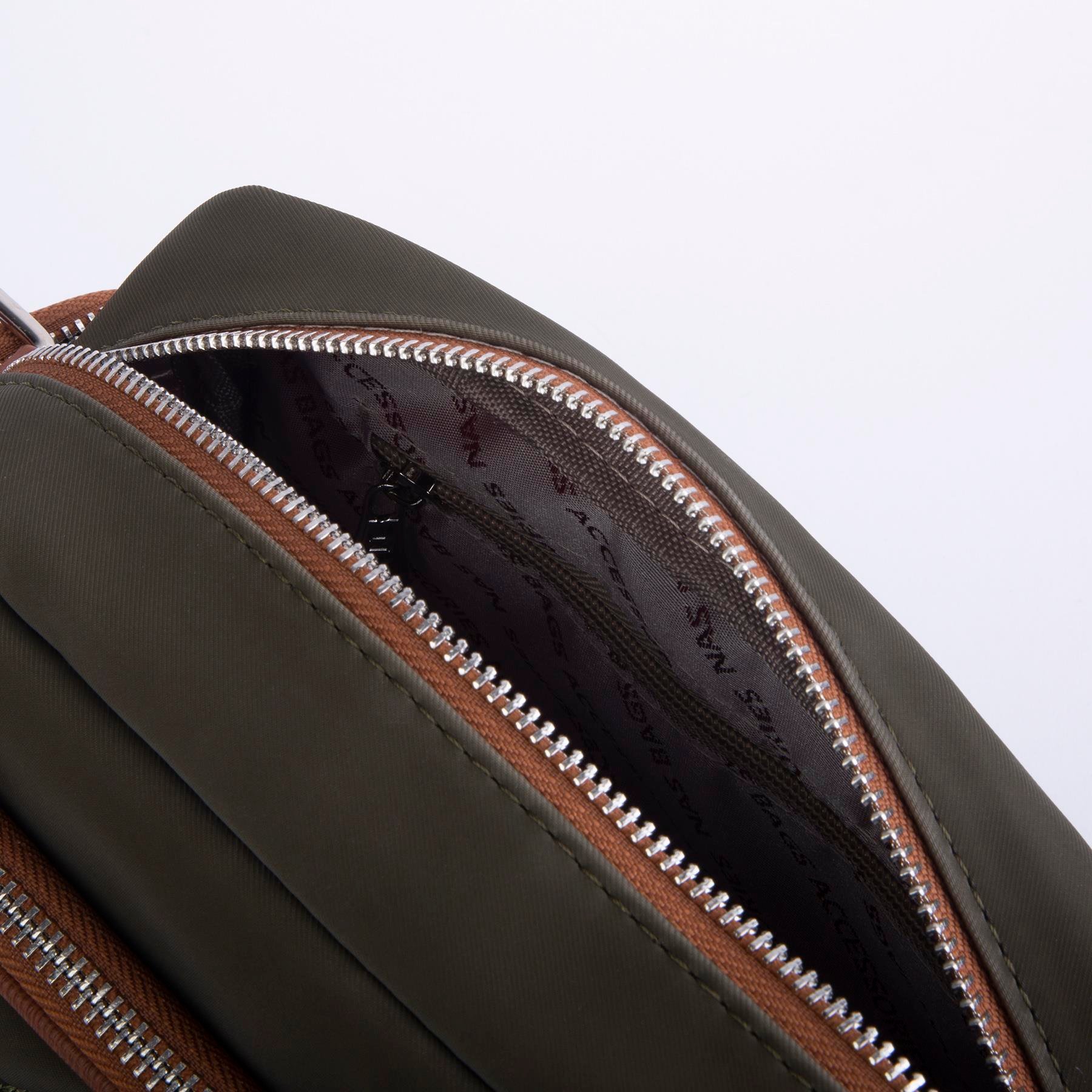 Nas Bag Kadın Kapitone Çok Cepli Çapraz Çanta Yeşil Taba Buzzy