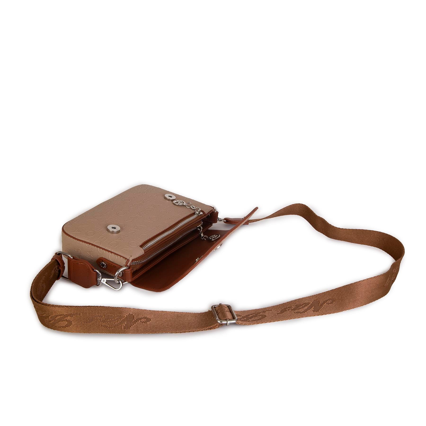 Nas Bag Kadın Postacı Çantası Çift Askılı Kum Taba Gofraj  (22x16x5 cm)