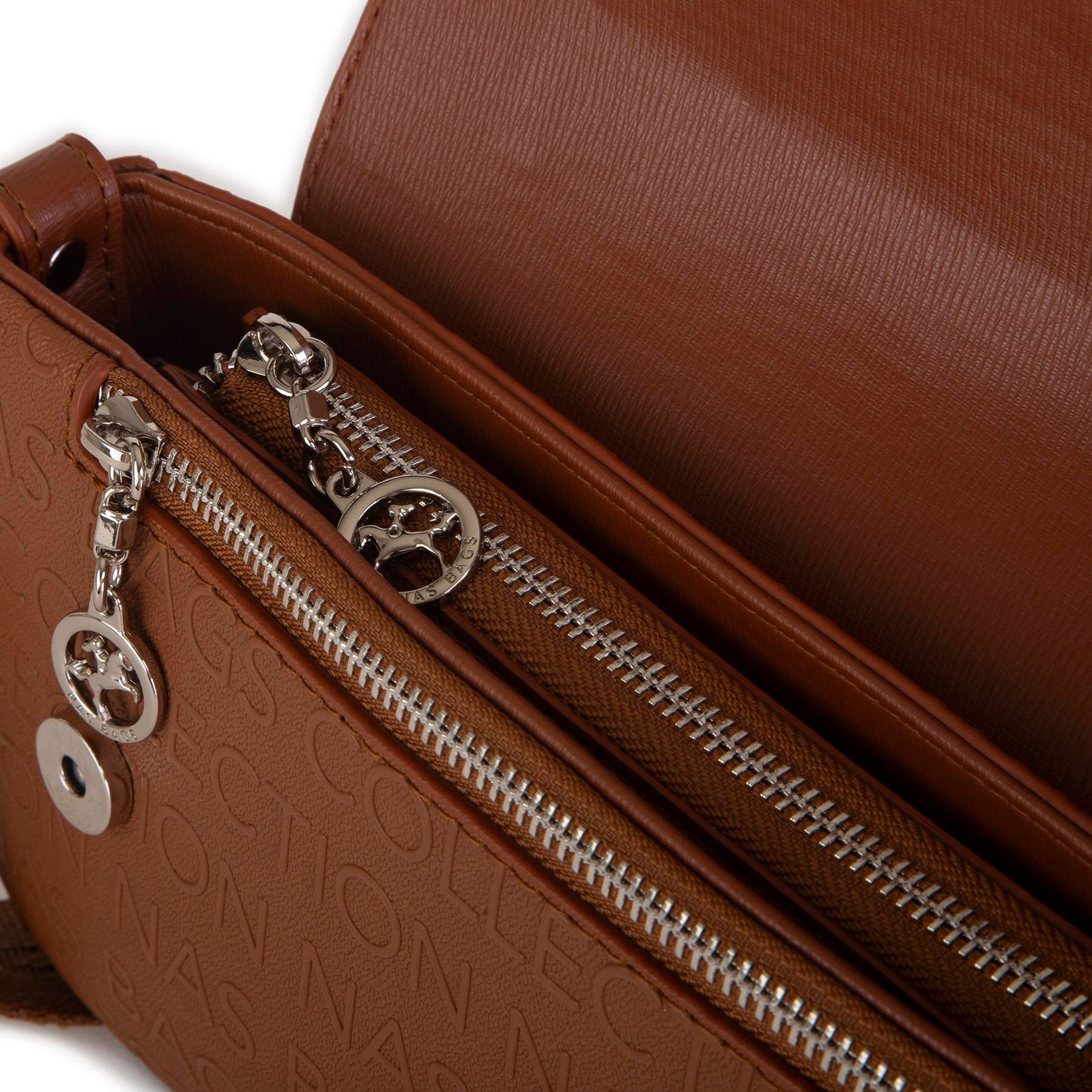 Nas Bag Kadın Postacı Çantası Çift Askılı Taba Gofraj  (22x16x5 cm)
