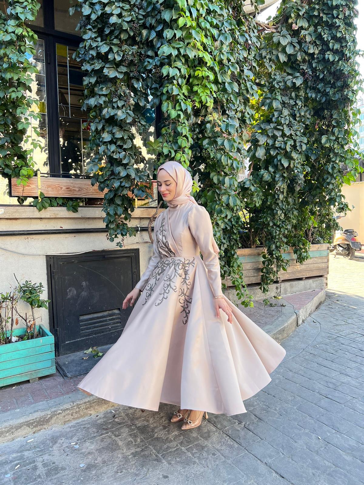 Alya  – Bej Abiye Elbise