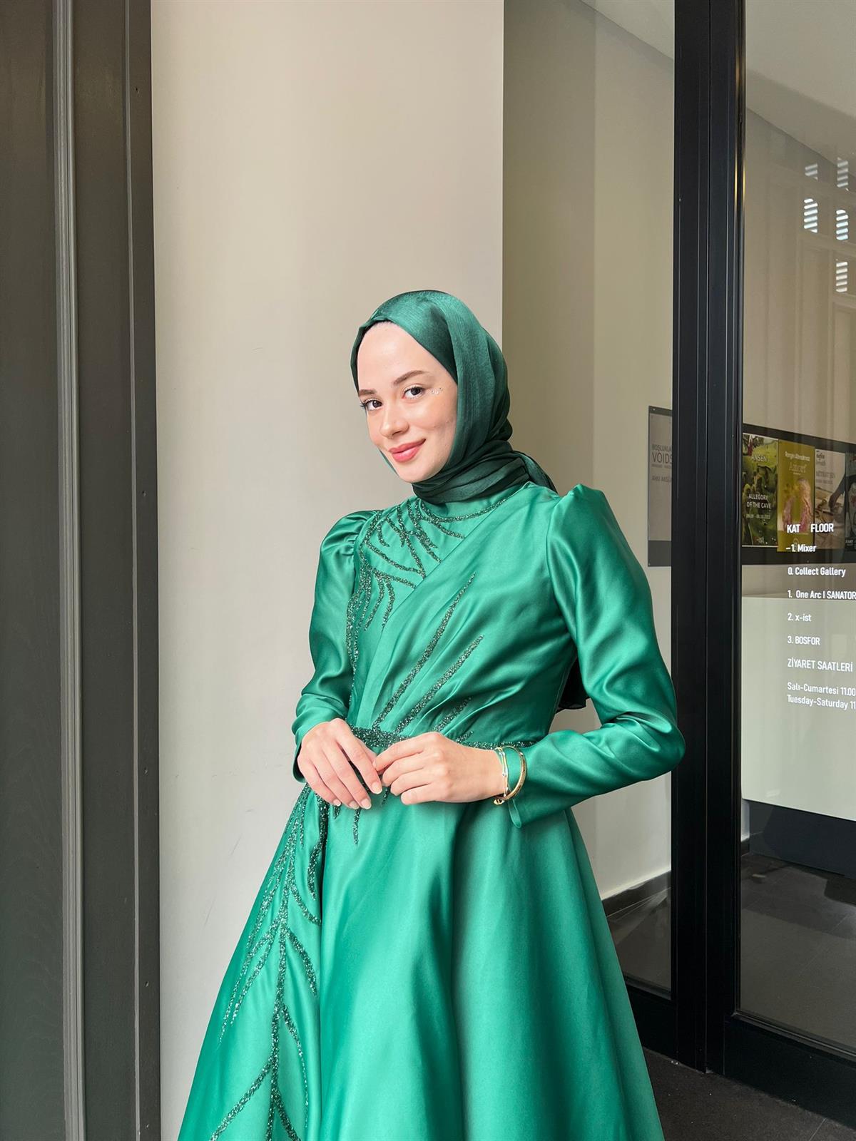 Mila – Zümrüt Abiye Elbise