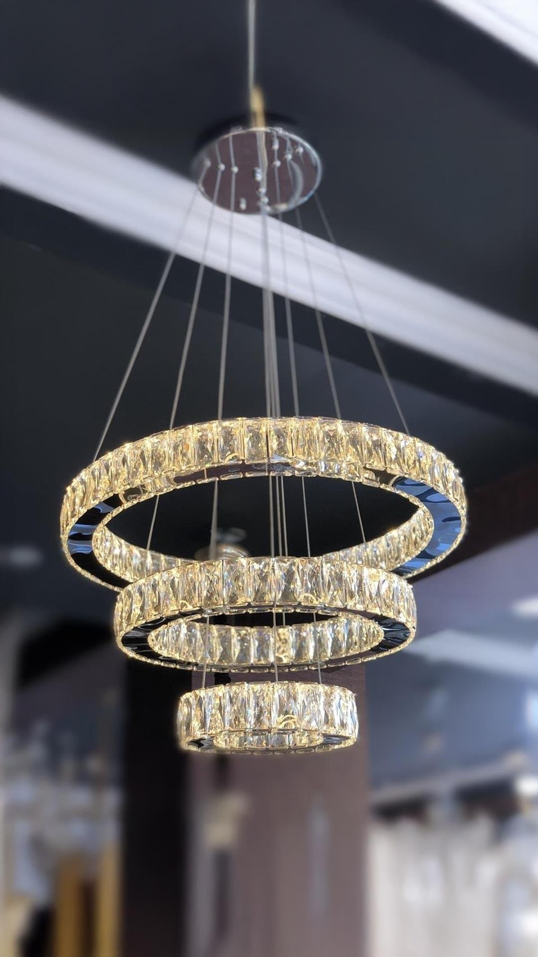 A+ Modern Sarkıt Üçlü Kristal Taşlı Power Led Avize Kademeli 3 Renk Kumandalı Krom