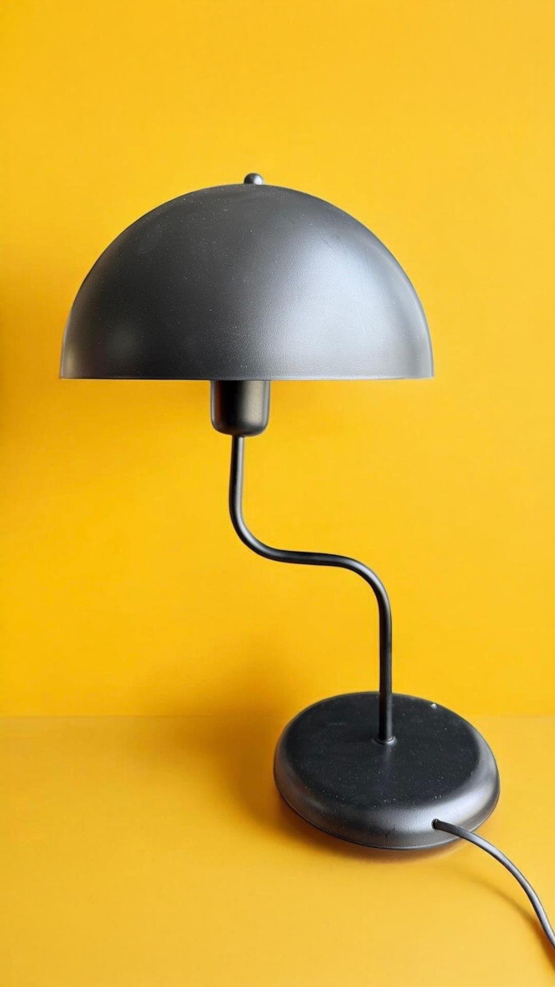 Modern Capri Abajur Metal Gövde E-27 Duy Abajur Masa Lambası