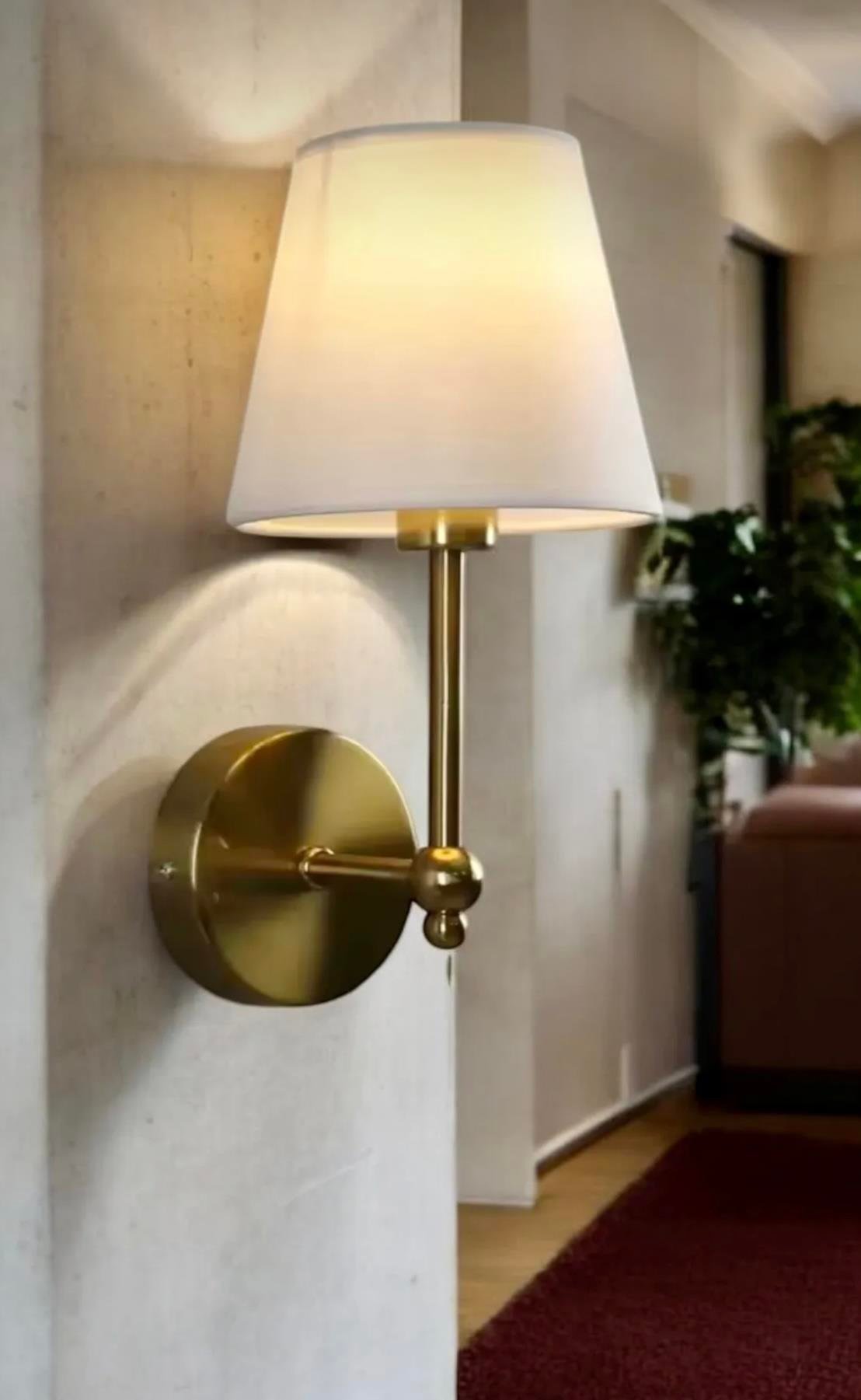 Modern Duvar Aplik Lampedusa Aplik Eskitme Gold Sarı E-27 Duy Elektrik İle Çalışır