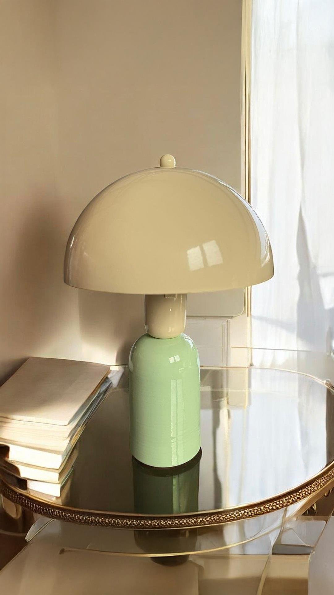 Modern İskandinav Abajur Masa Lambası Mont Green and Cream Şık Görsellik Katar