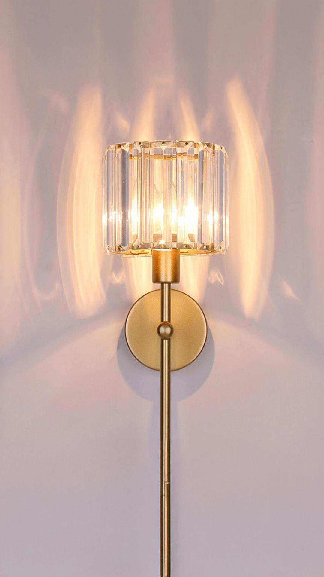 Modern Kristal Taşlı 1 Adet Kablosuz Pilli Aplik Aç Kapa Butonlu Tak Çalıştır Eskitme Gold