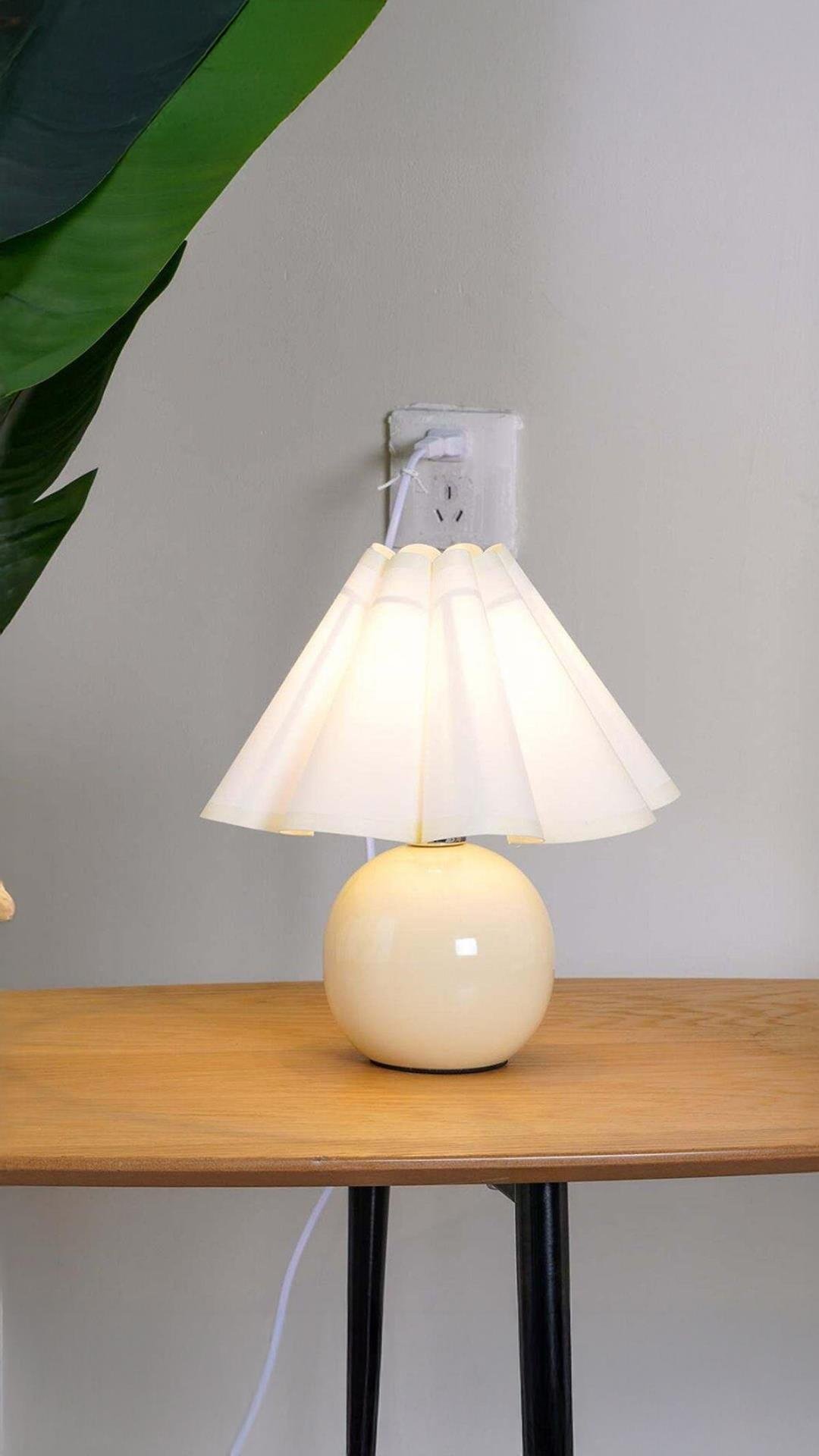 Modern Tasarım Lavender Abajur Krem Şapka Krem Gövde