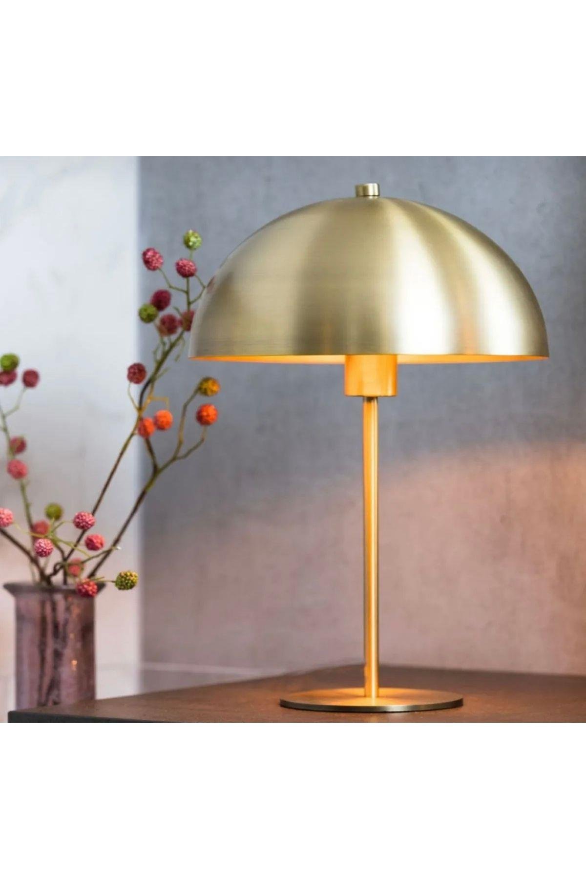 Modern Tasarım Mars Abajur Dekoratif Masa Lambası Eskitme Gold Sarı Metal Gövde