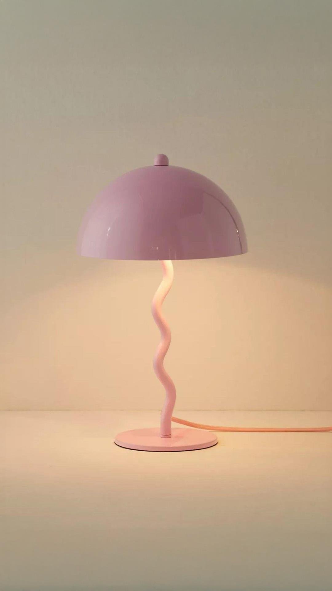 Modern Tasarım Mars Zigzag Abajur Metal Gövde Pembe