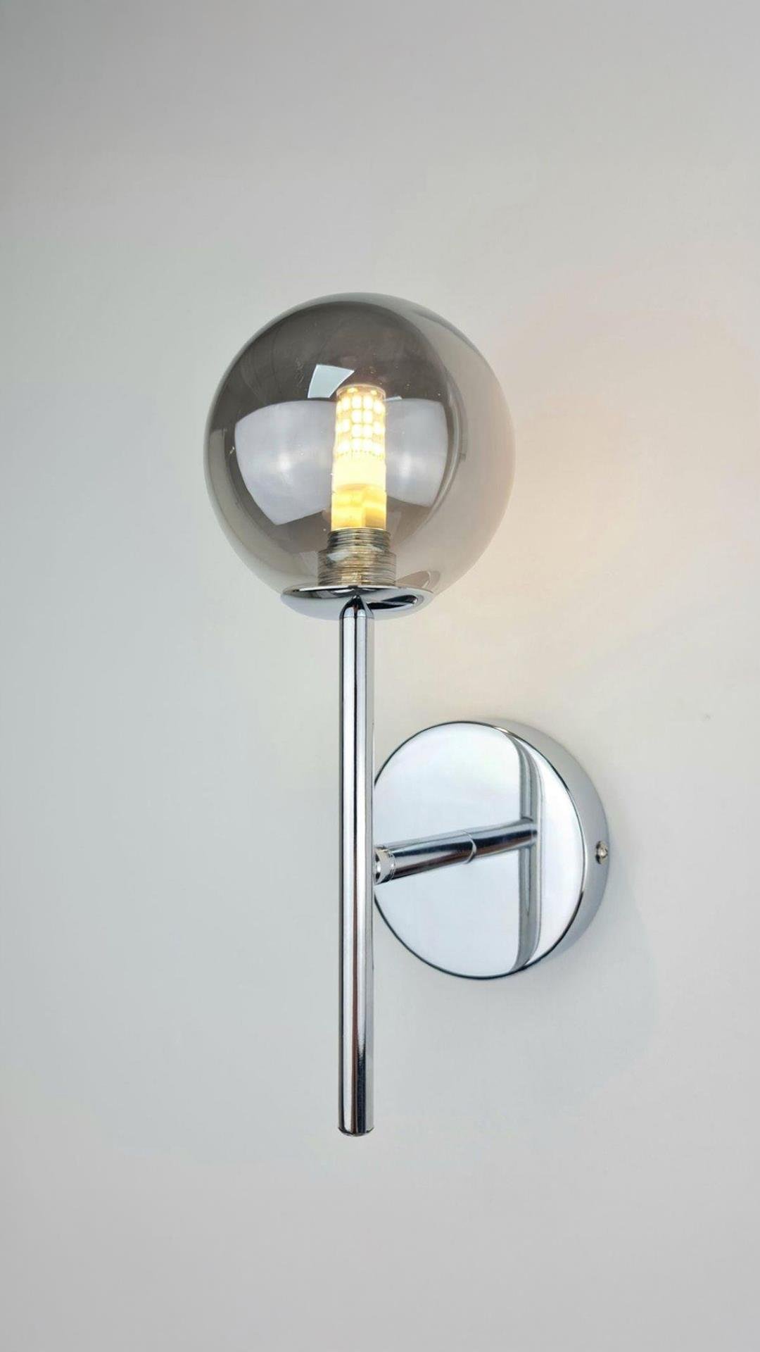 Modern Tasarım Pilli Aplik Kablosuz Tak Çalıştır Aç Kapa Butonlu Krom Gövde Füme Camlı Aplik