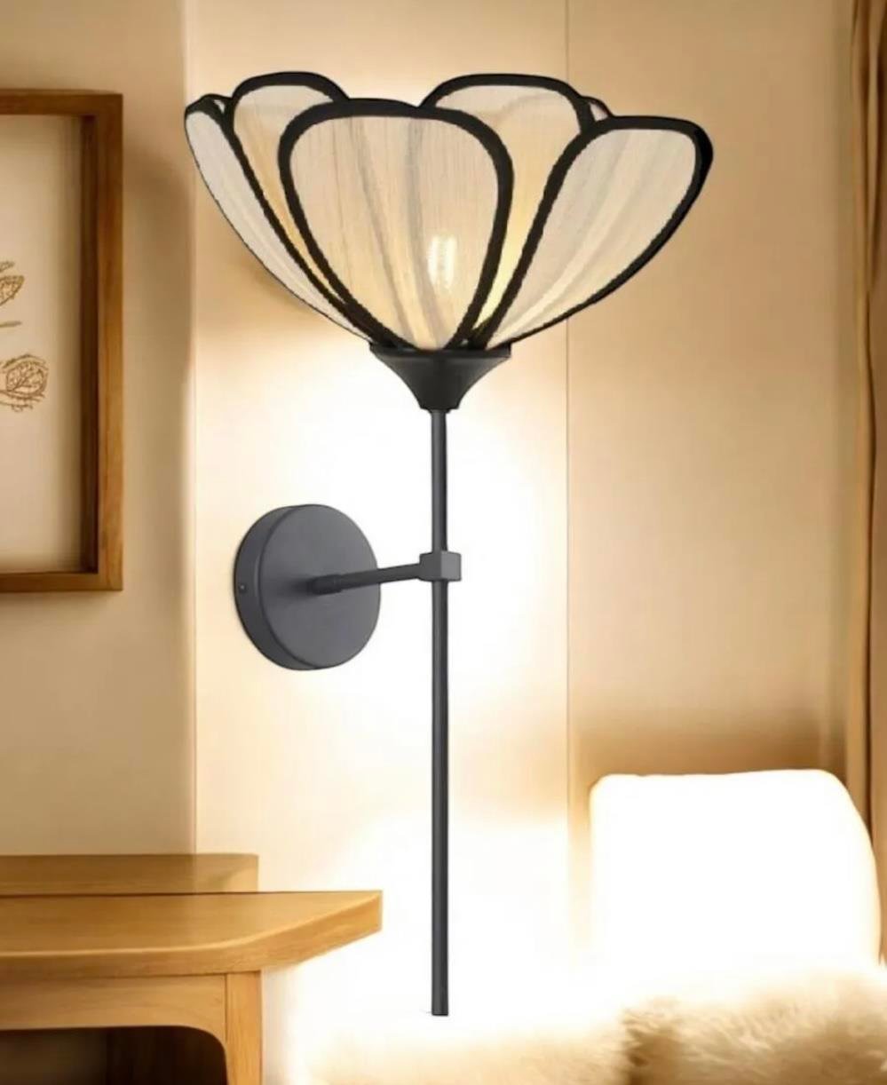 Modern Tasarım Rose Çiçek Lale Aplik Kablolu Elektrikle Çalışır Eskitme Siyah Gövde Ekru Kumaş