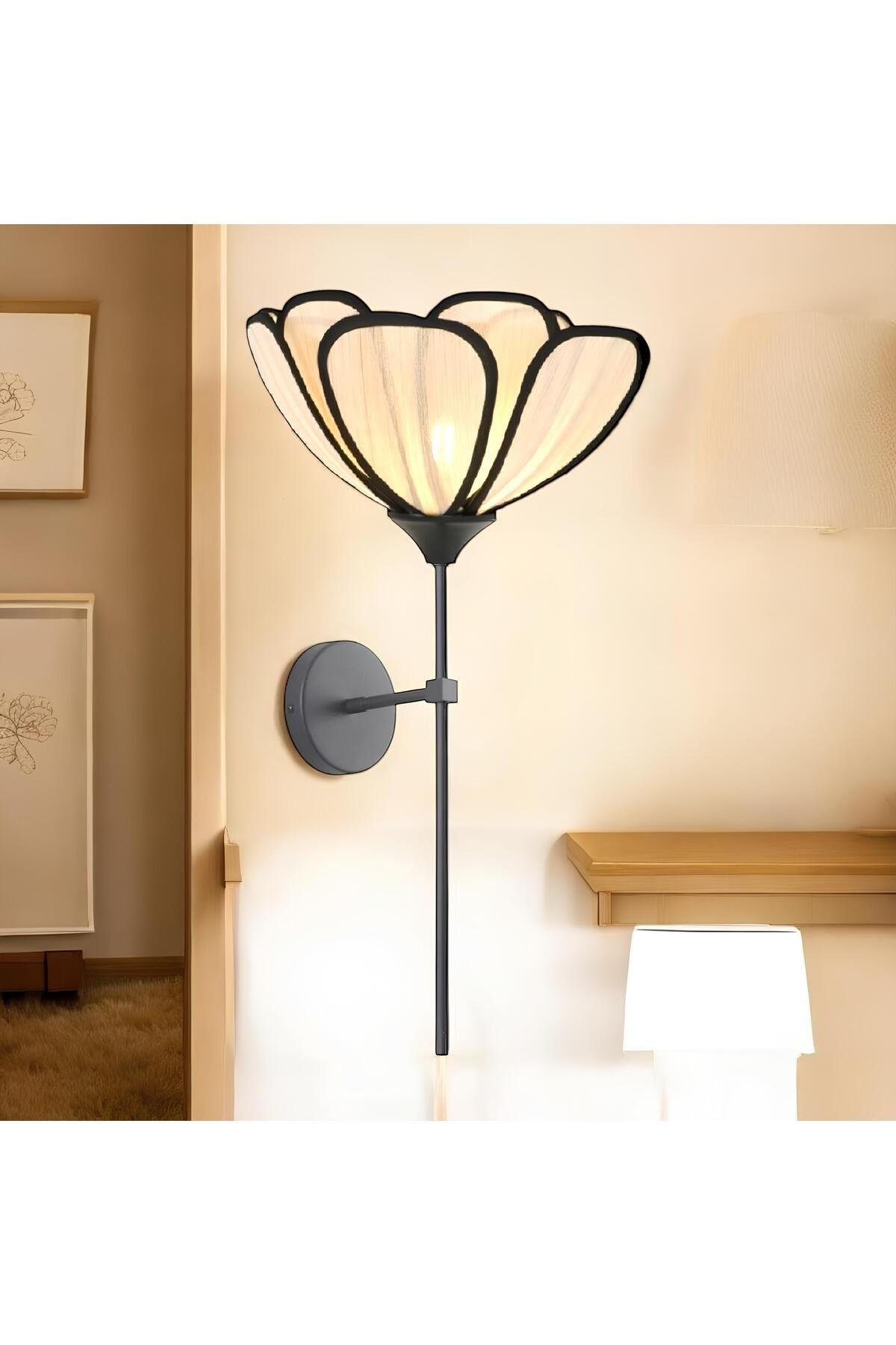 Modern Tasarım Rose Çiçek Lale Aplik Kablolu Elektrikle Çalışır Siyah Gövde Ekru Kumaş
