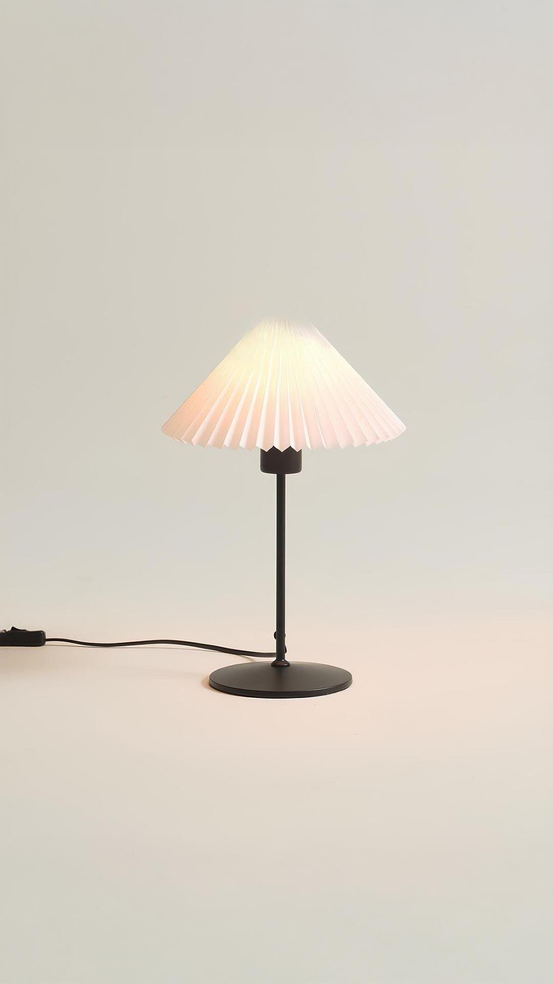 Modern Tasarım Umbrella Abajur Krem Şapka Masa Lambası Siyah Gövde