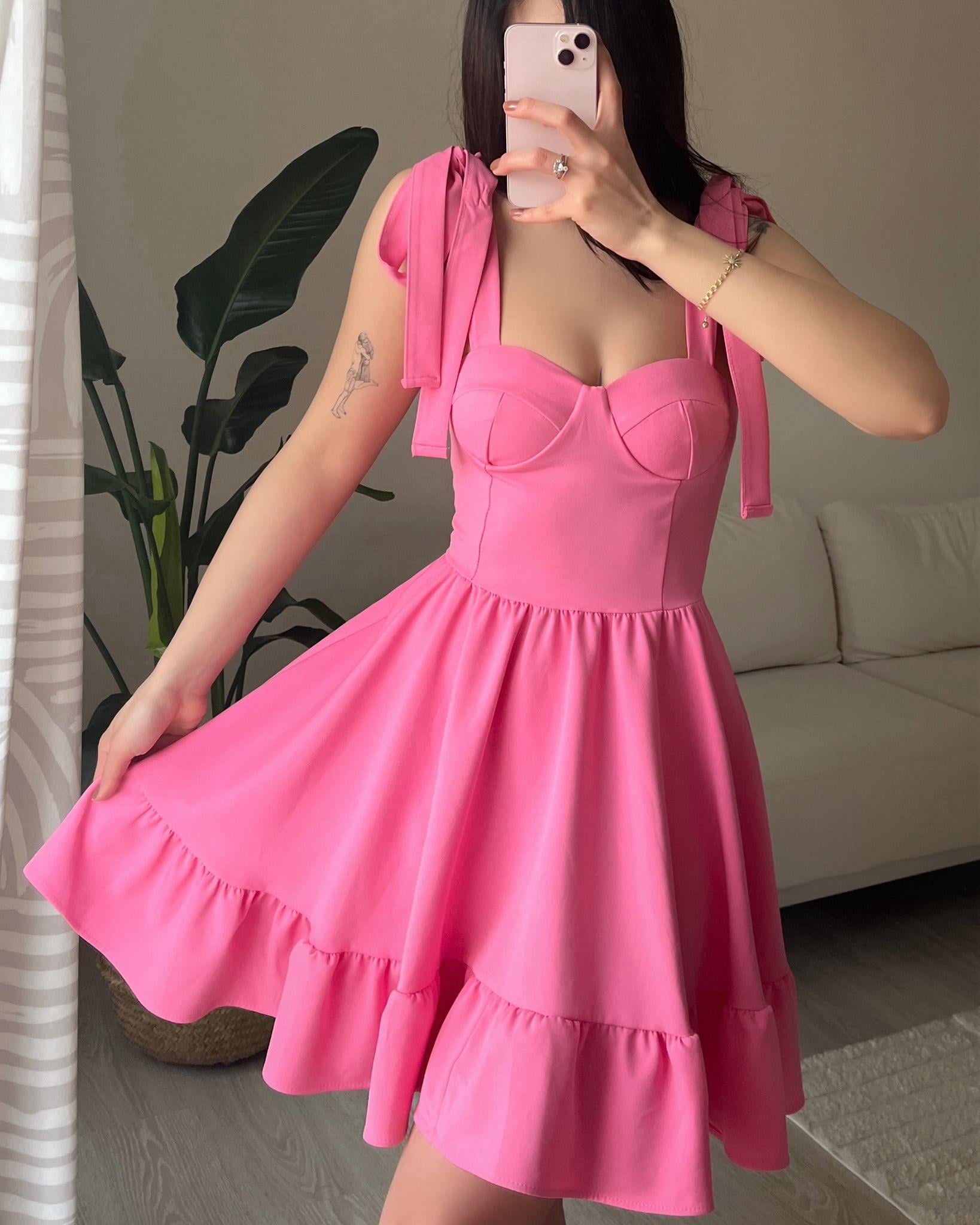Amelia Kalın Askılı Omuz Bağlamalı Gloplu Pembe Elbise