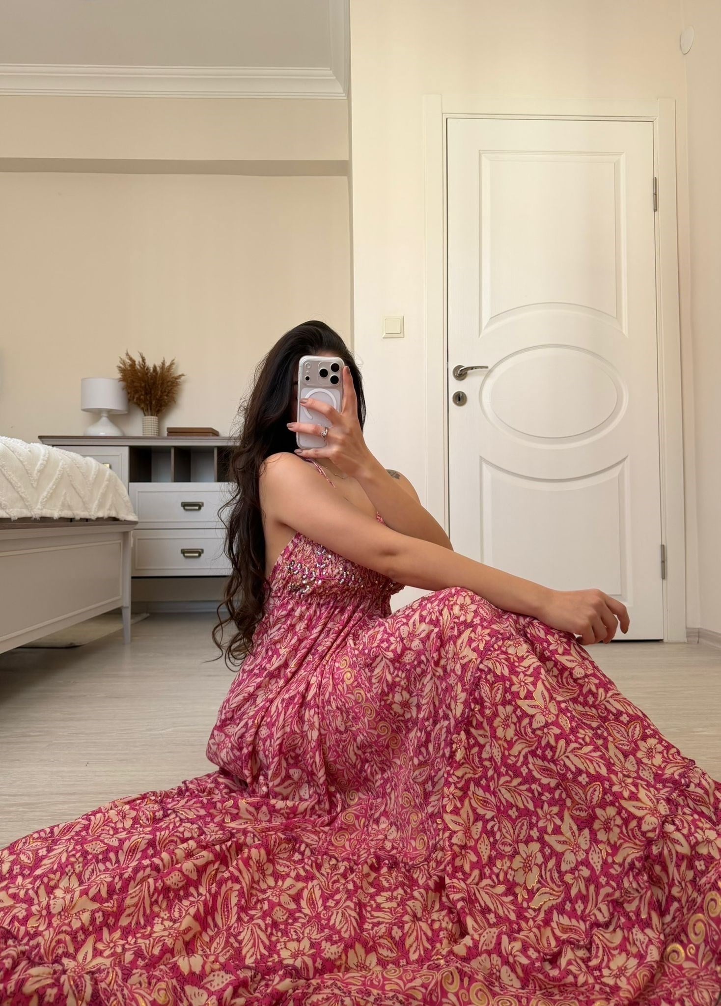 Arin Sırt Dekolteli İşlemeli Etnik Desen İpek Elbise Pembe