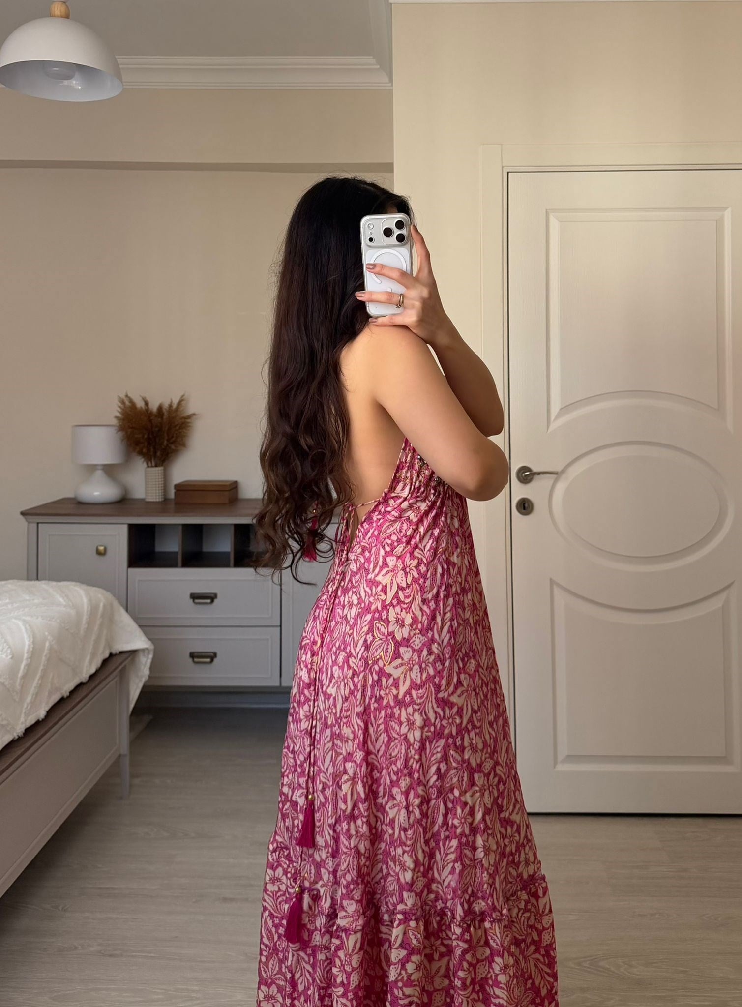 Arin Sırt Dekolteli İşlemeli Etnik Desen İpek Elbise Pembe