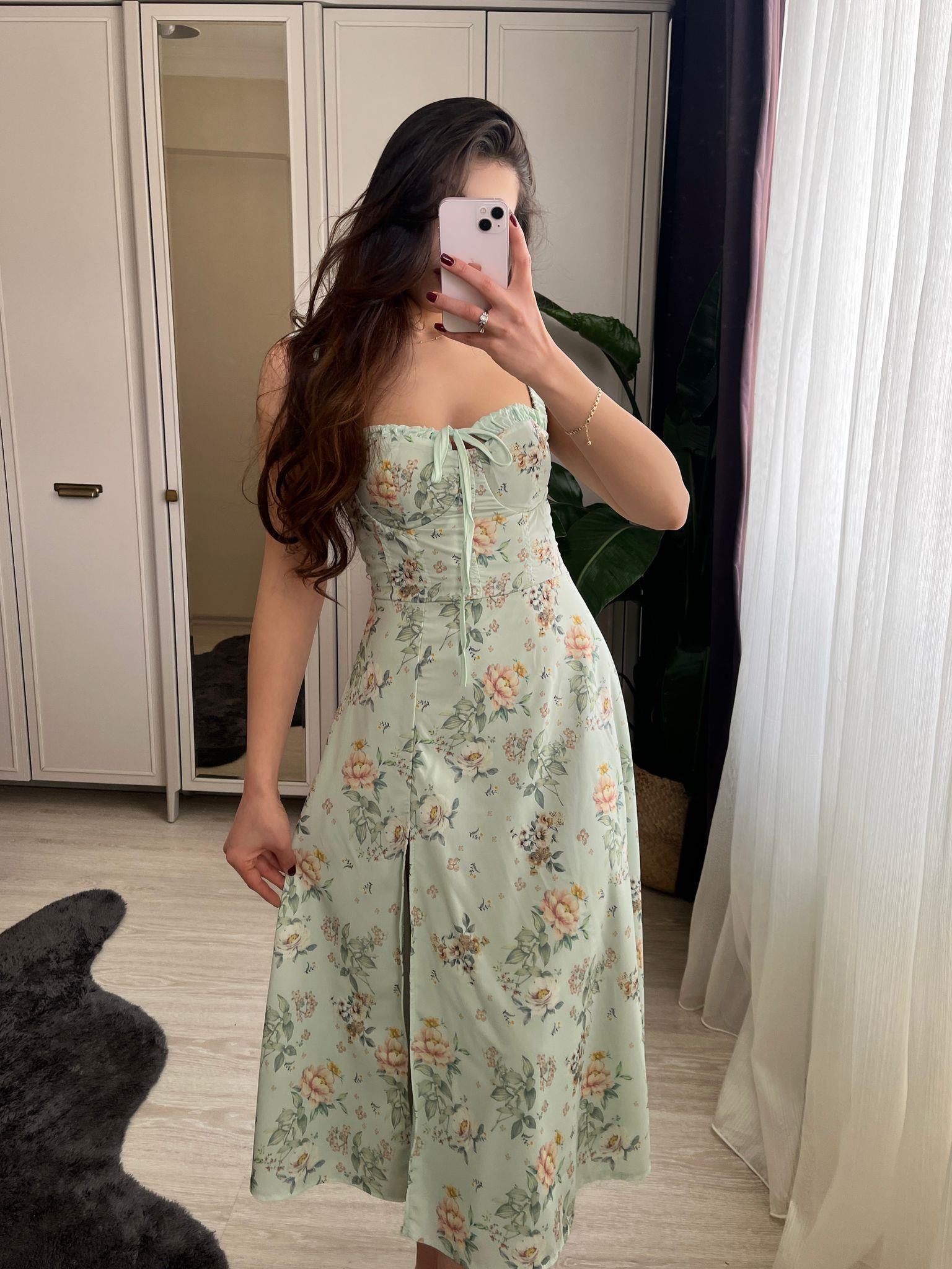 Audrey Çiçek Desen Yırtmaçlı Midi Elbise Mint