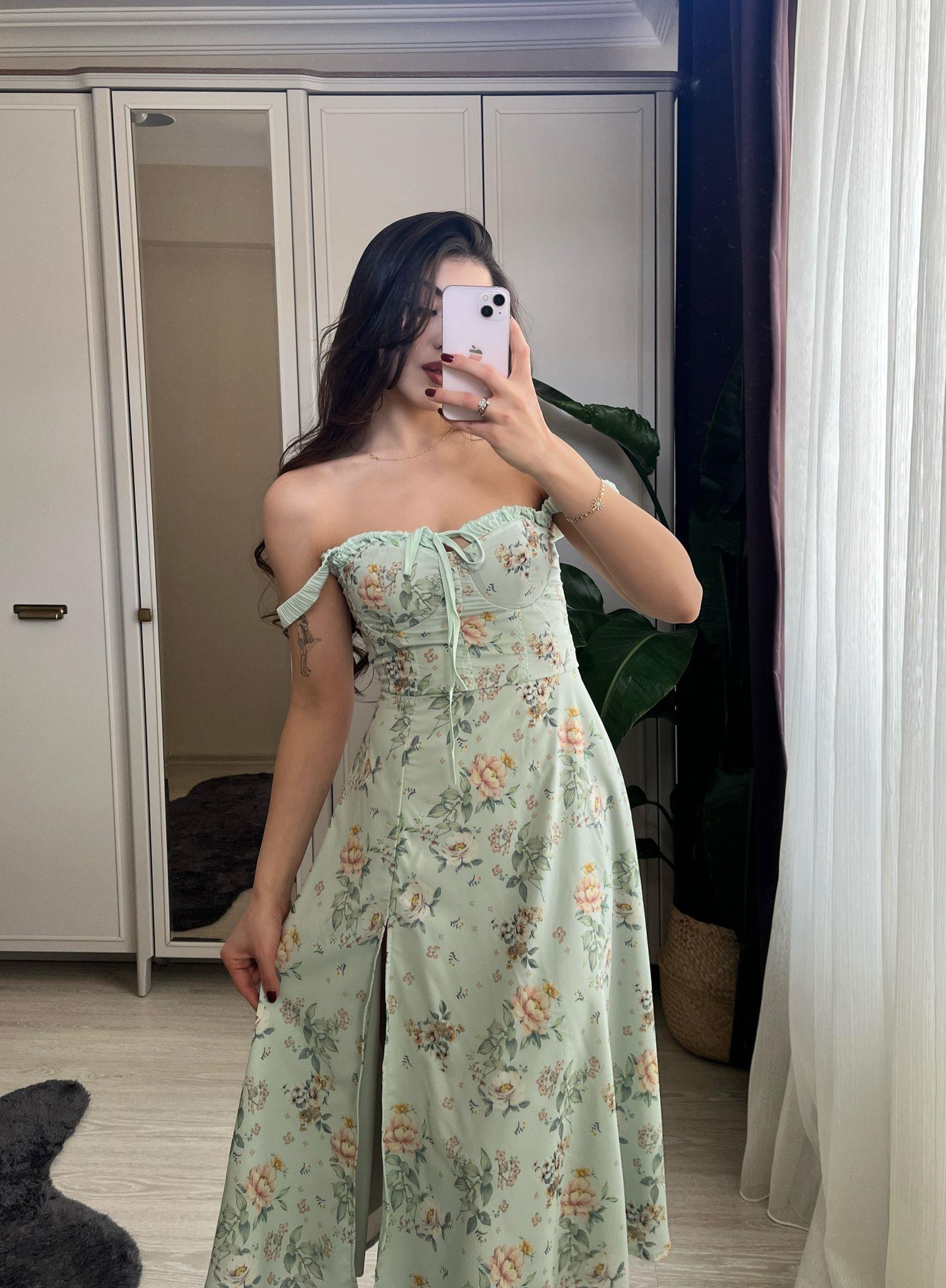 Audrey Çiçek Desen Yırtmaçlı Midi Elbise Mint