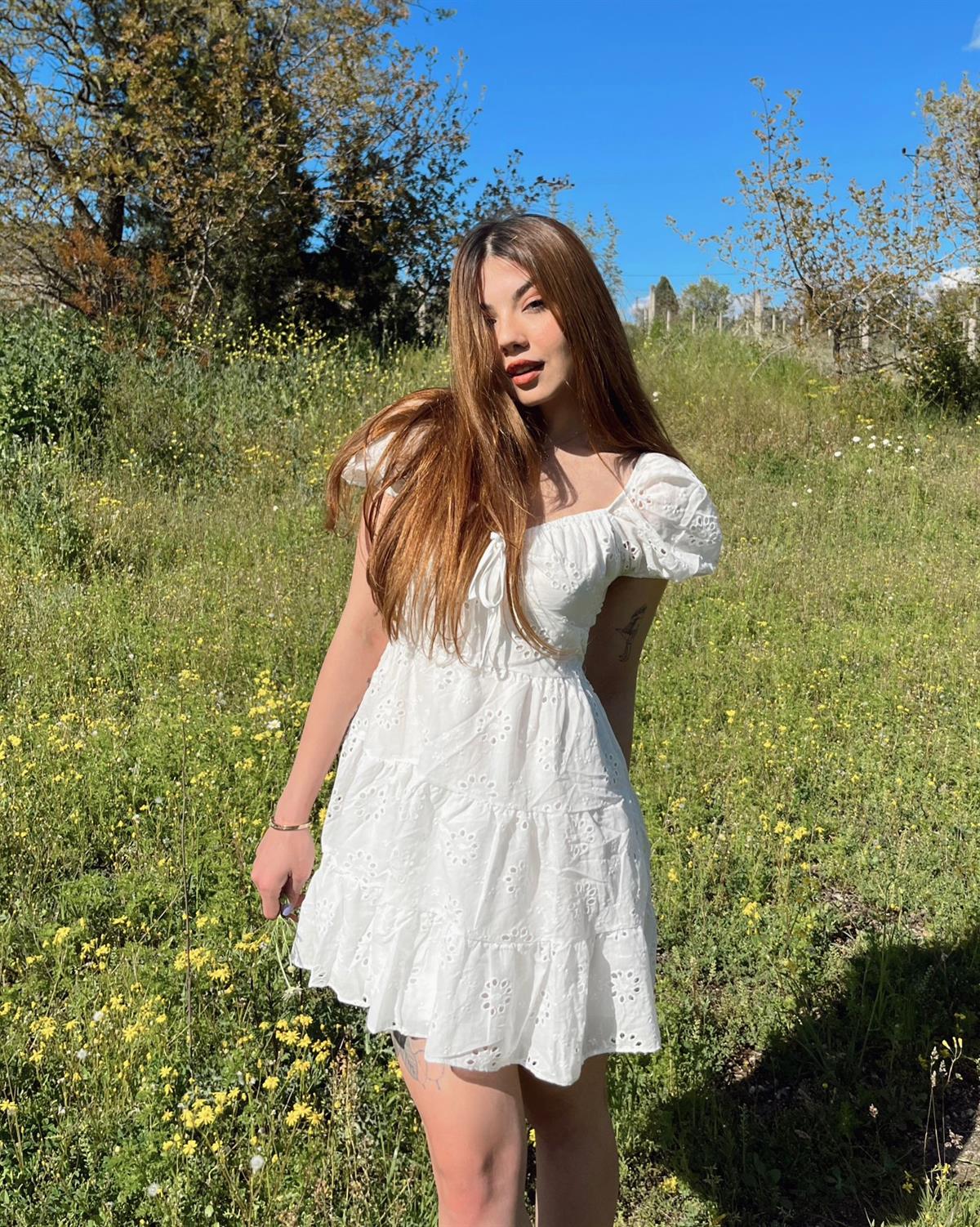 Bella Brode Beyaz Mini Elbise