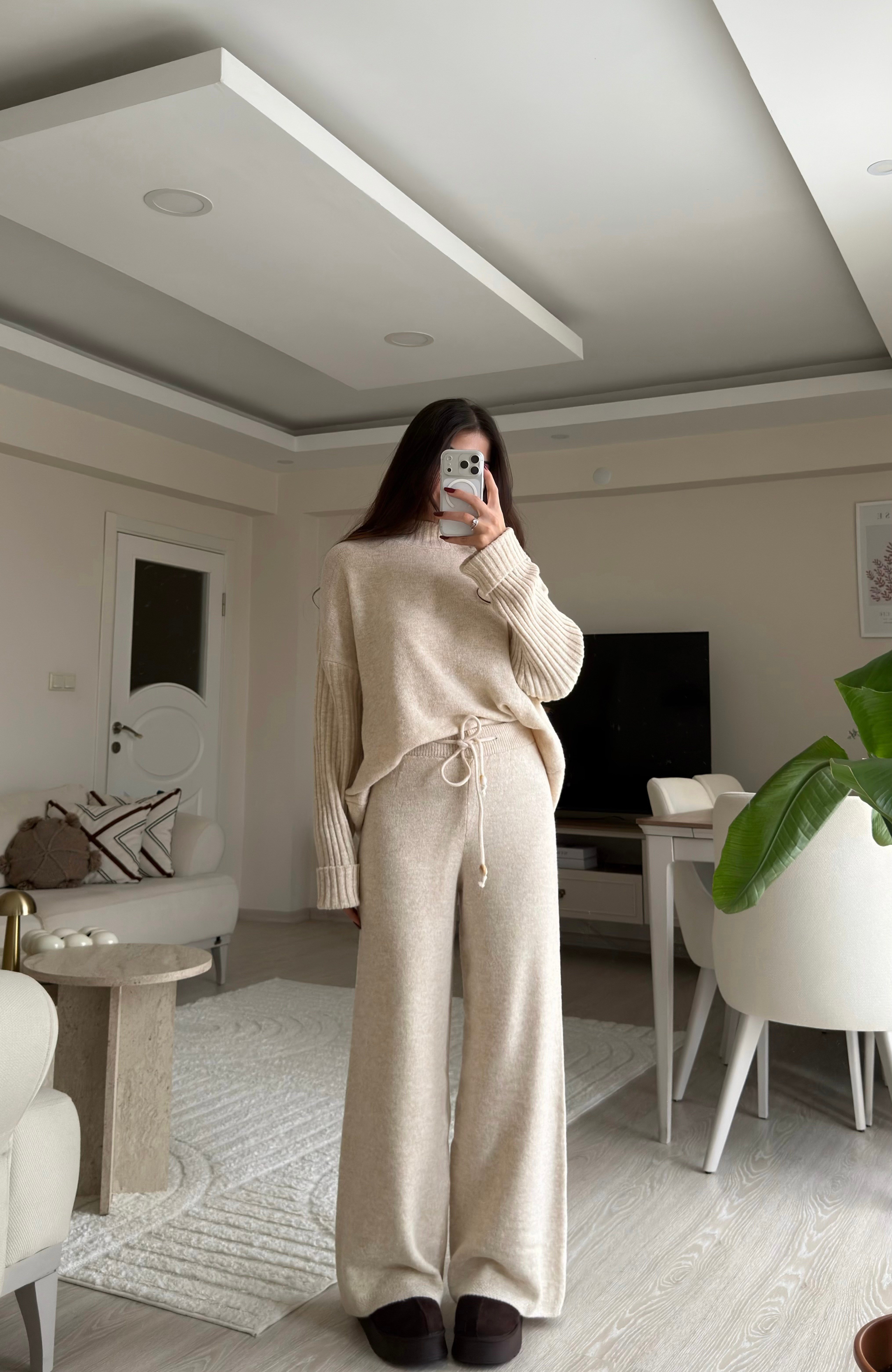 Bliss Balıkçı Yaka Triko Takım Krem