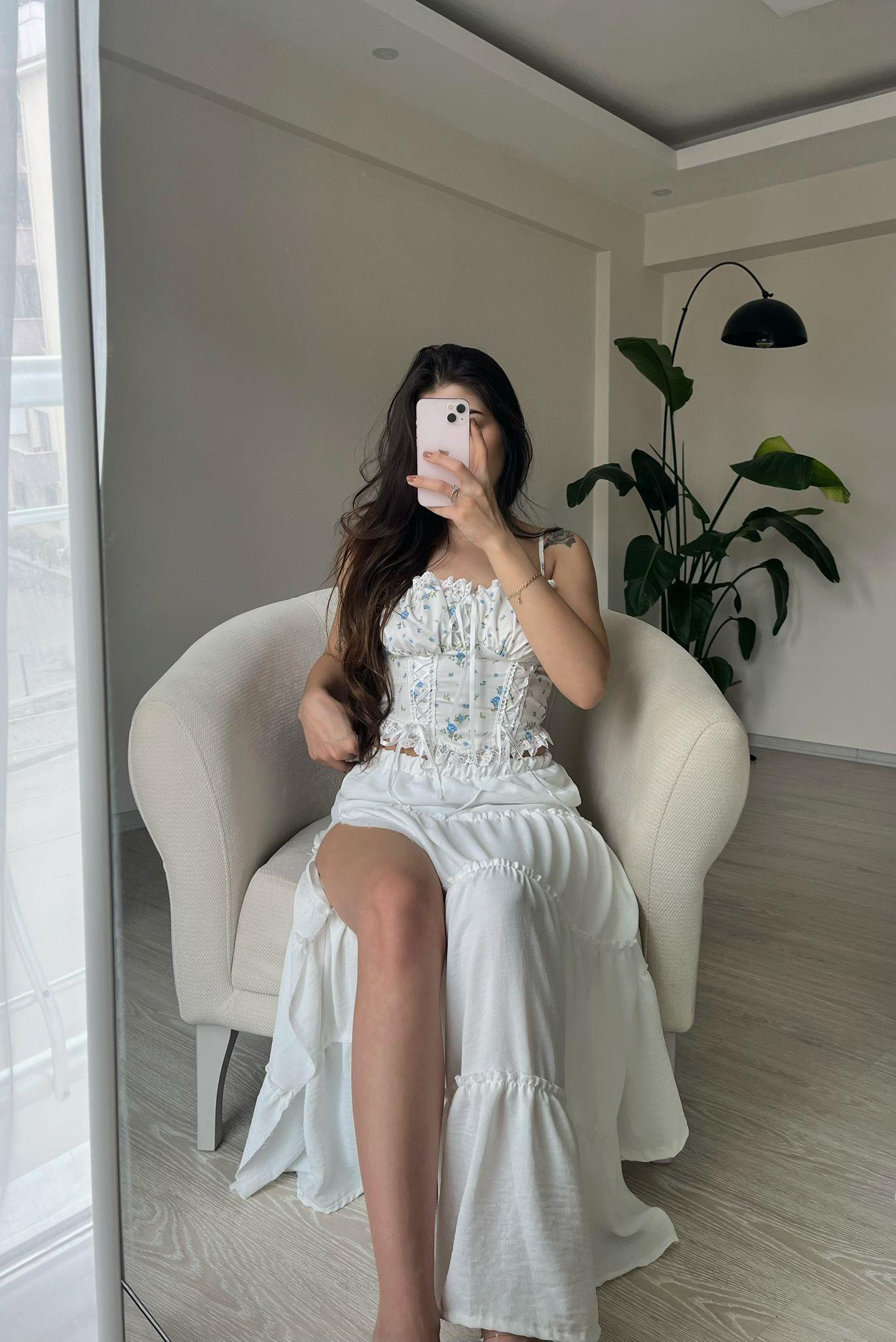 Blossom Çiçek Desen Dantelli Askılı Bluz Mavi Çiçekli