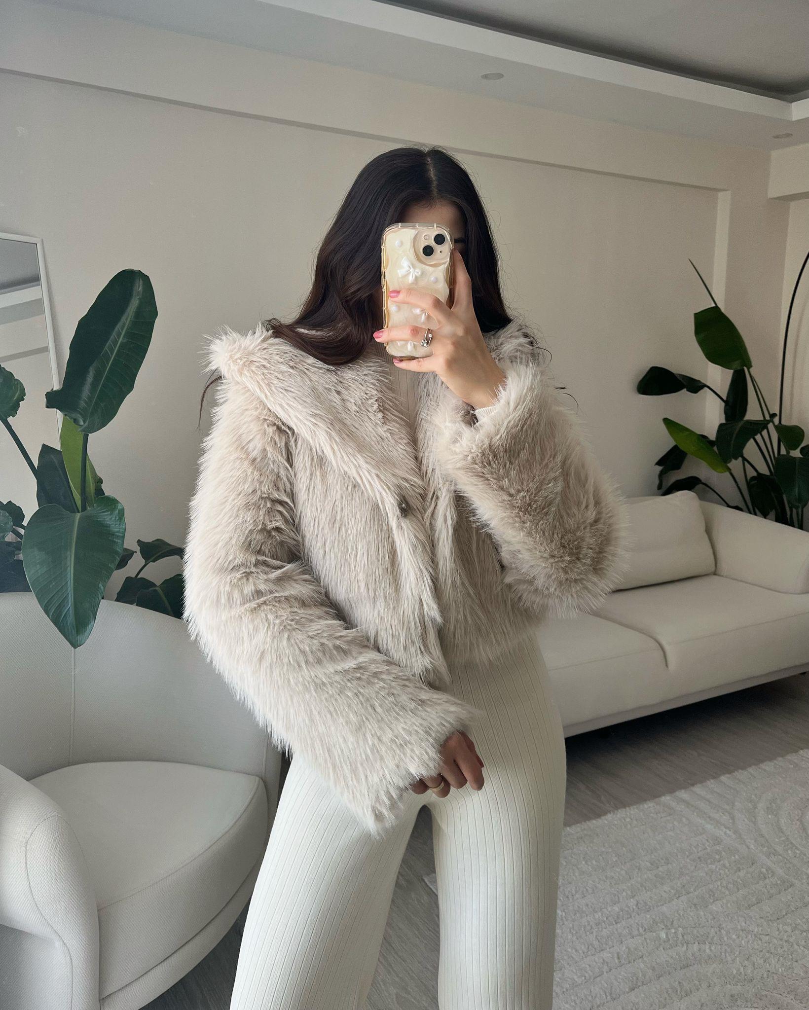 Bonnie Kapüşonlu Krem Crop Kürk