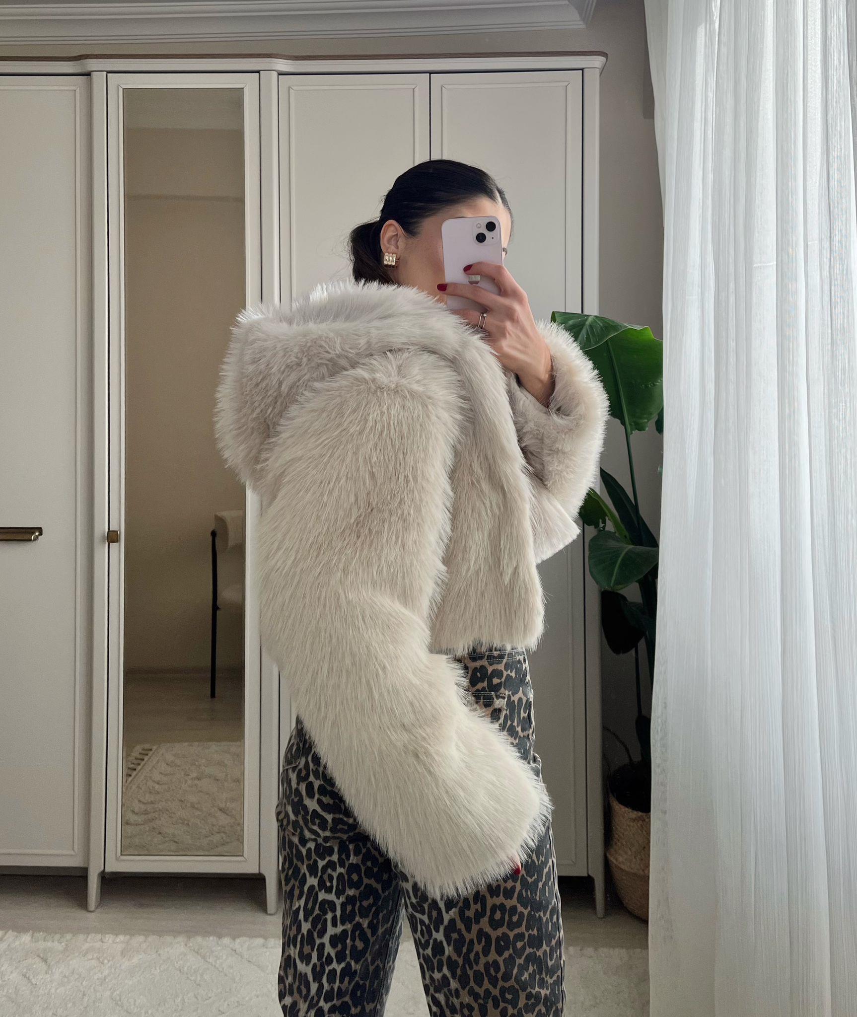 Bonnie Kapüşonlu Taş Crop Kürk