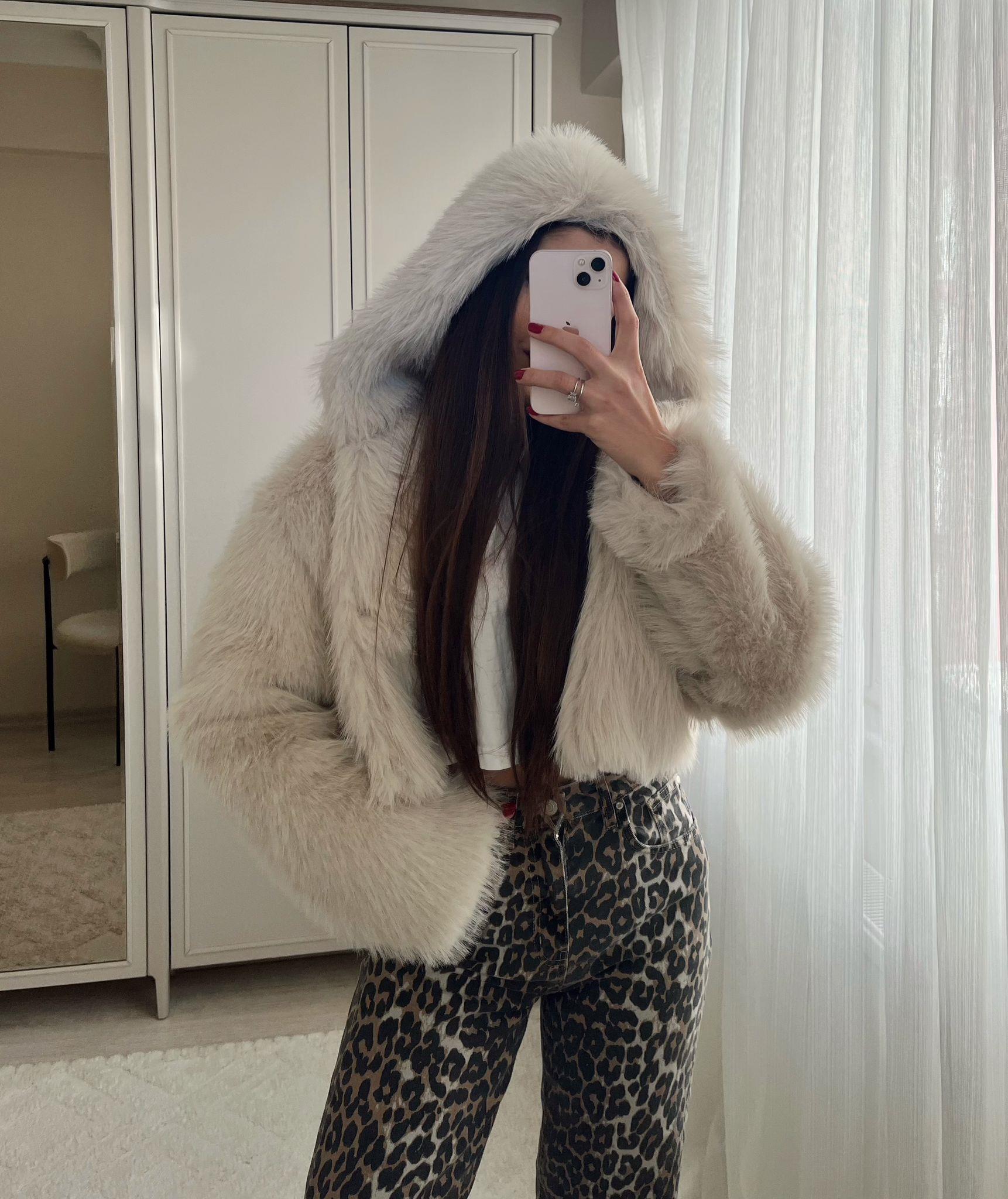 Bonnie Kapüşonlu Taş Crop Kürk