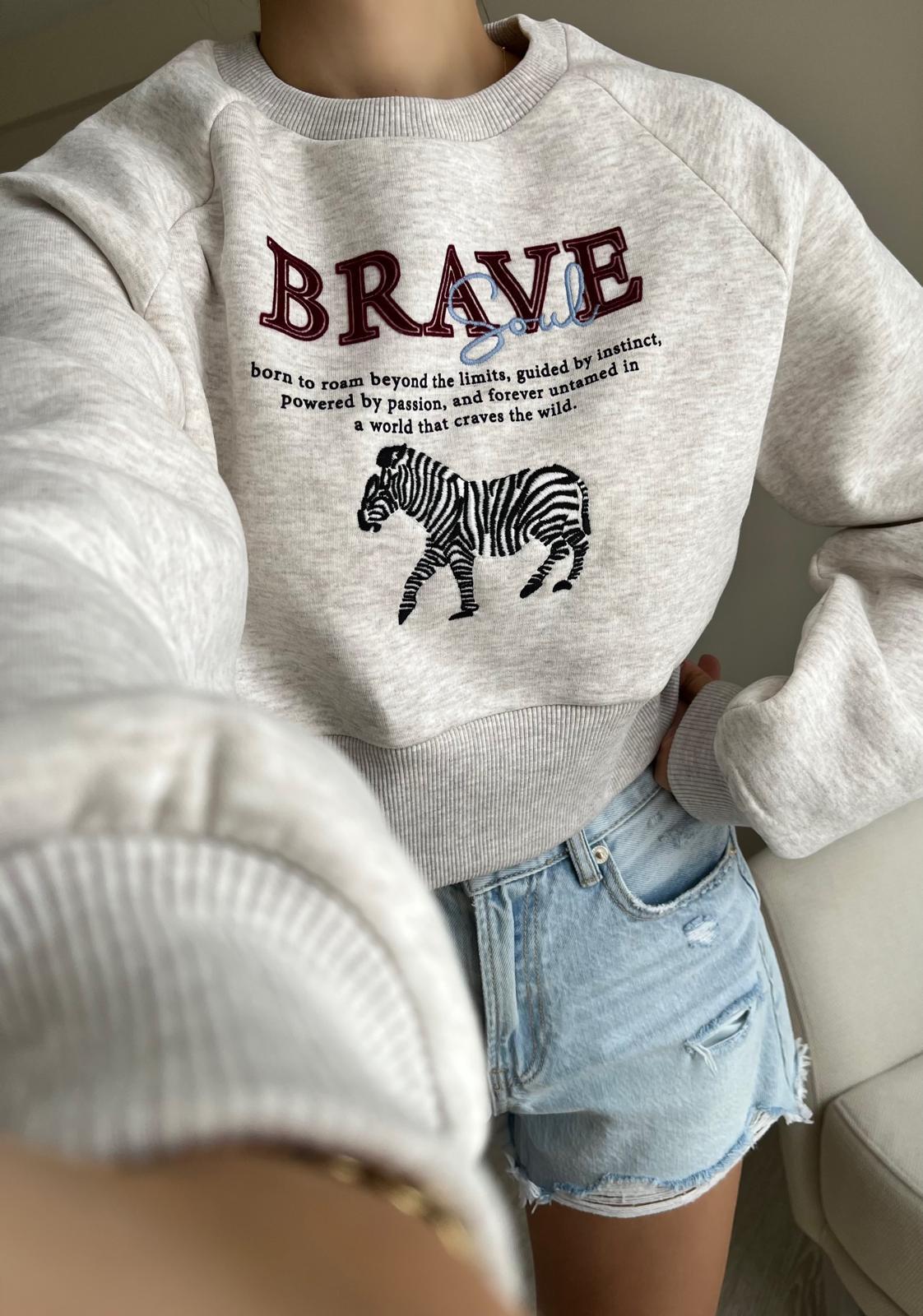 Brave Sırtı Fermuarlı Şardonlu Crop Sweatshirt