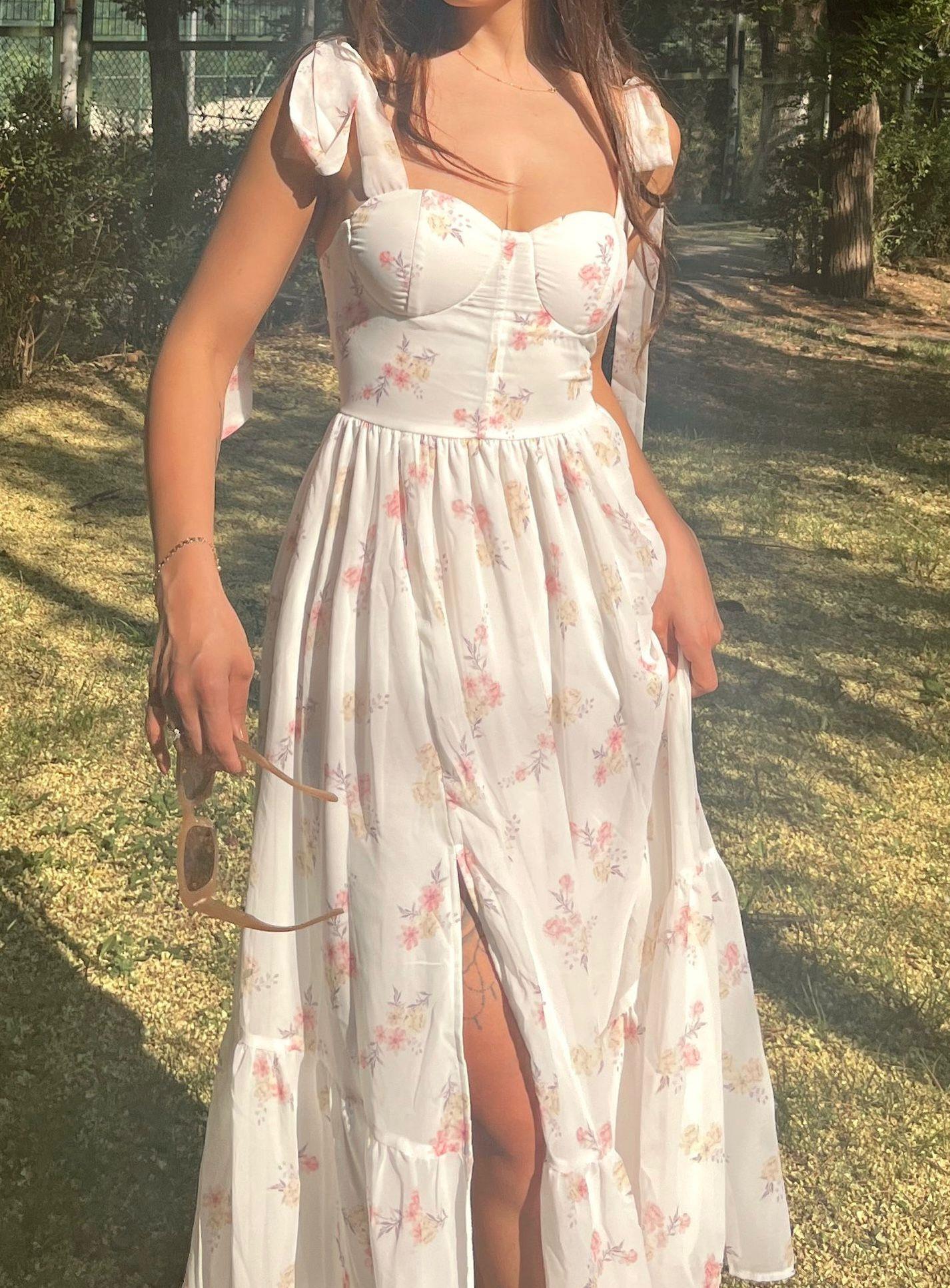 Celeste Çiçek Desen Yırtmaçlı Uzun Şifon Elbise