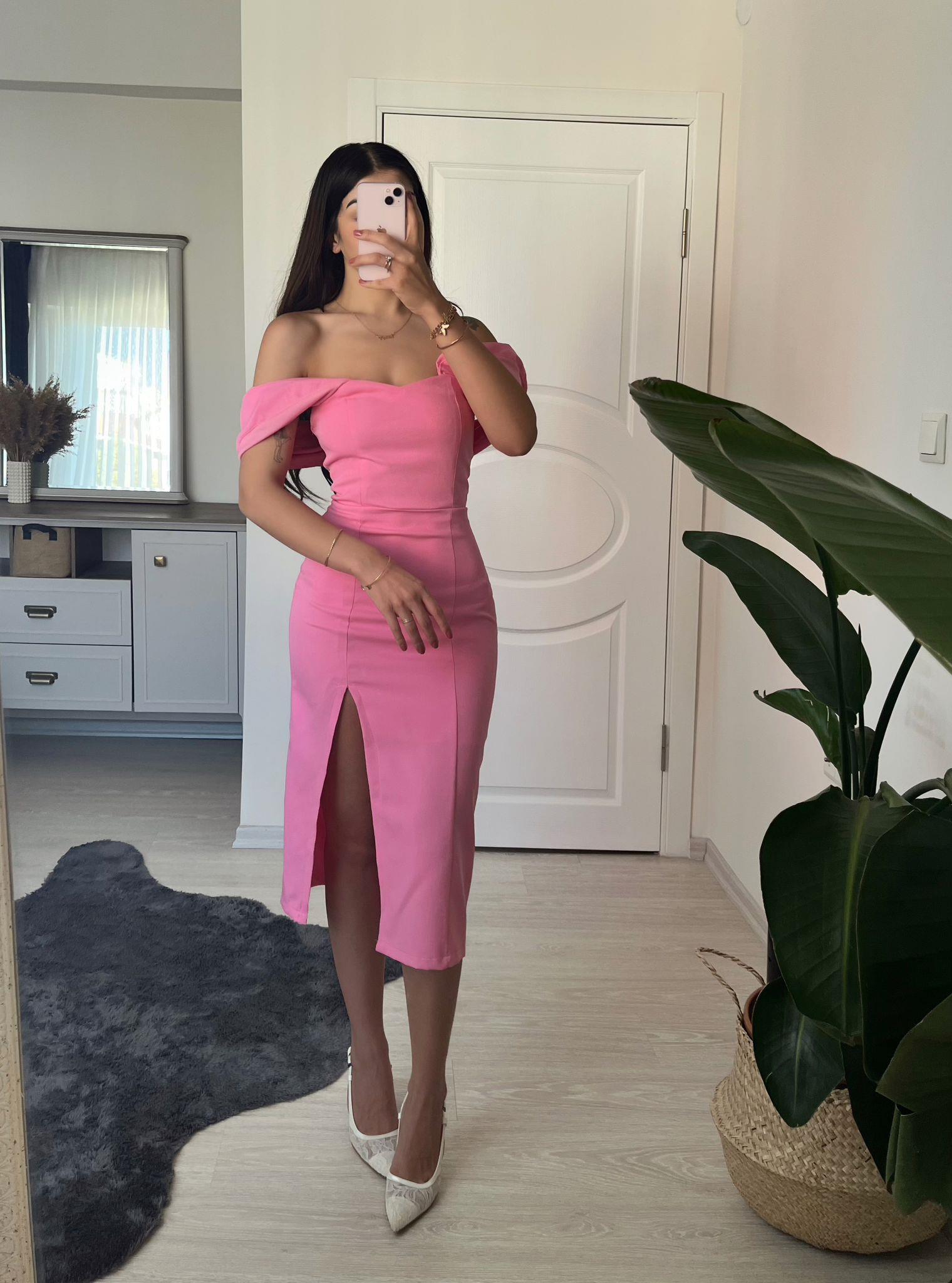 Classy Düşük Omuz Yırtmaçlı Midi Elbise Pembe