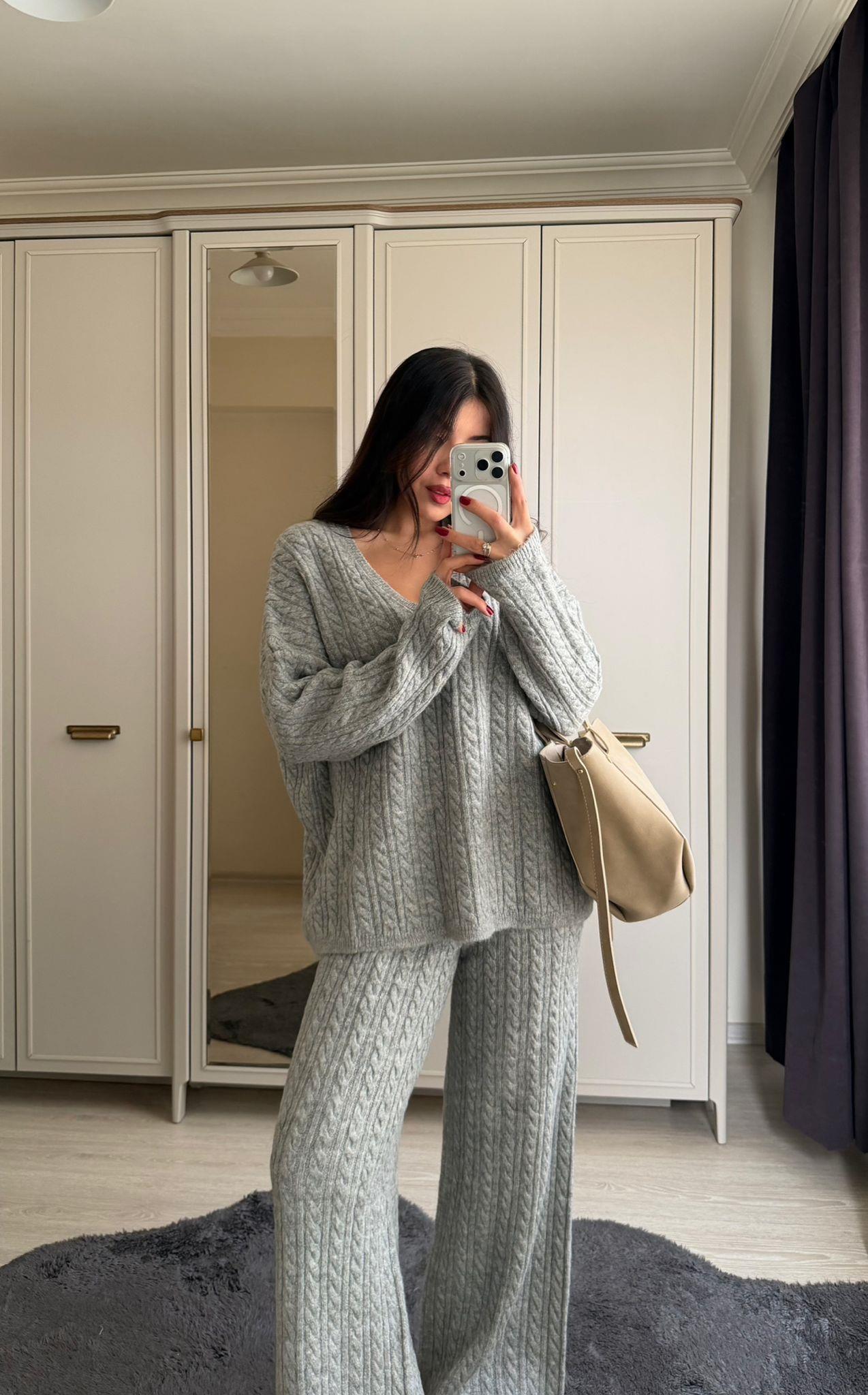 Cozy Saç Örgülü Triko Takım Gri