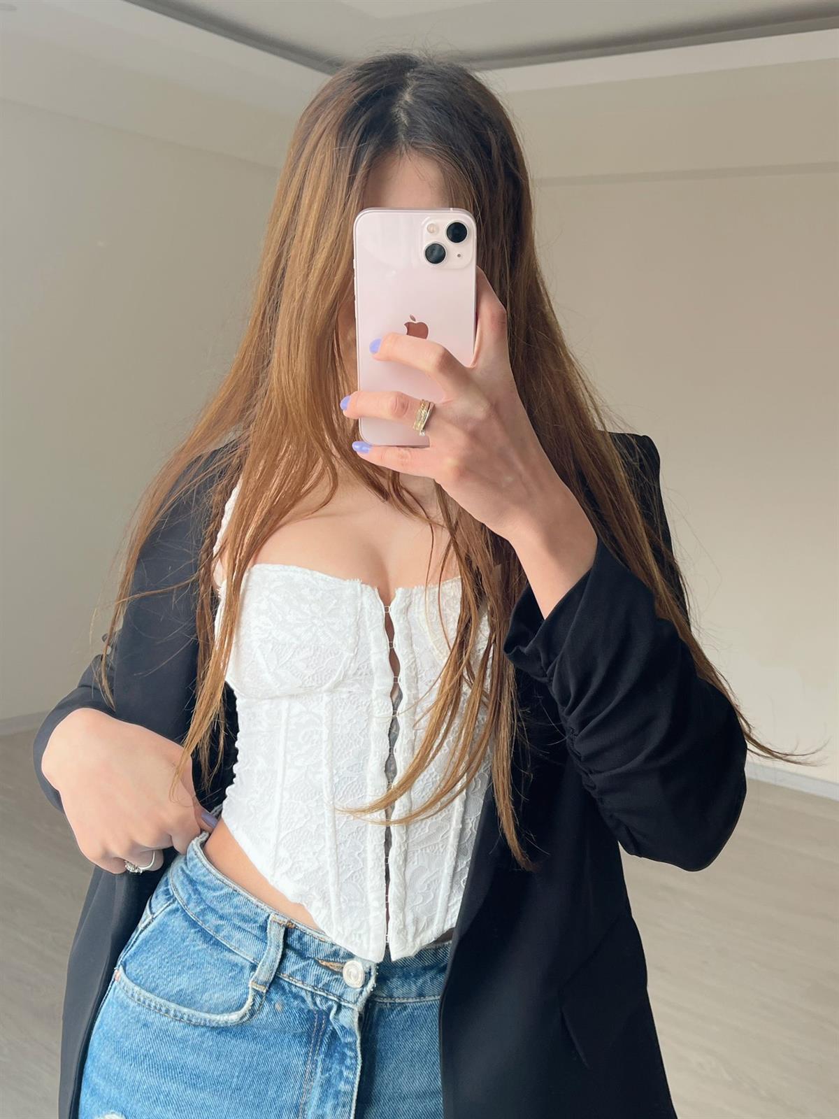 Dantel Detaylı Beyaz Korse Top