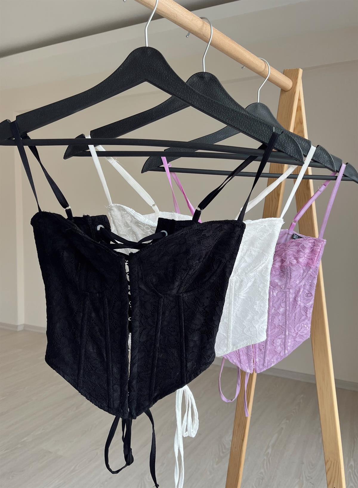 Dantel Detaylı Korse Top