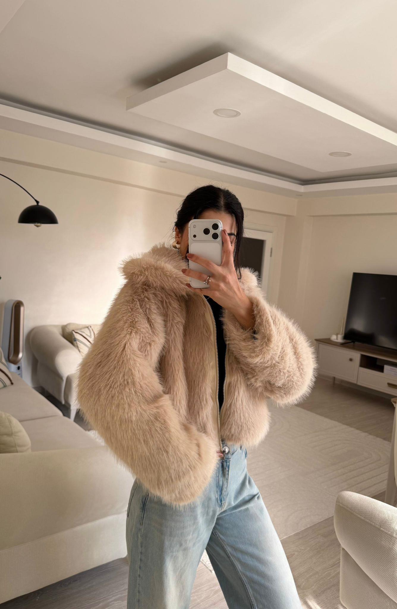 Diane Fermuar Detay Kürk Ceket Krem