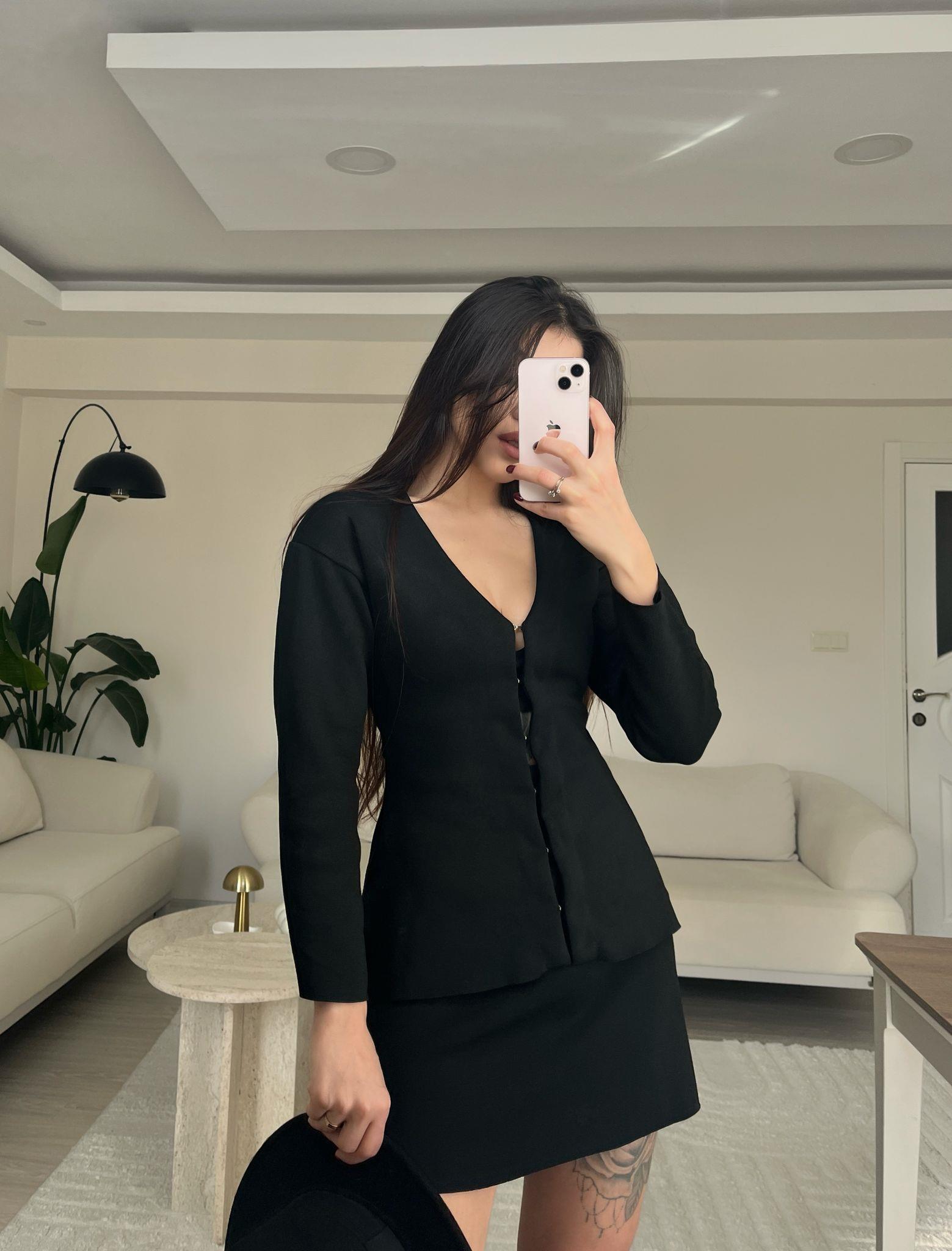 Emma Marka Model Çelik Triko Bluz Etek Takım Siyah