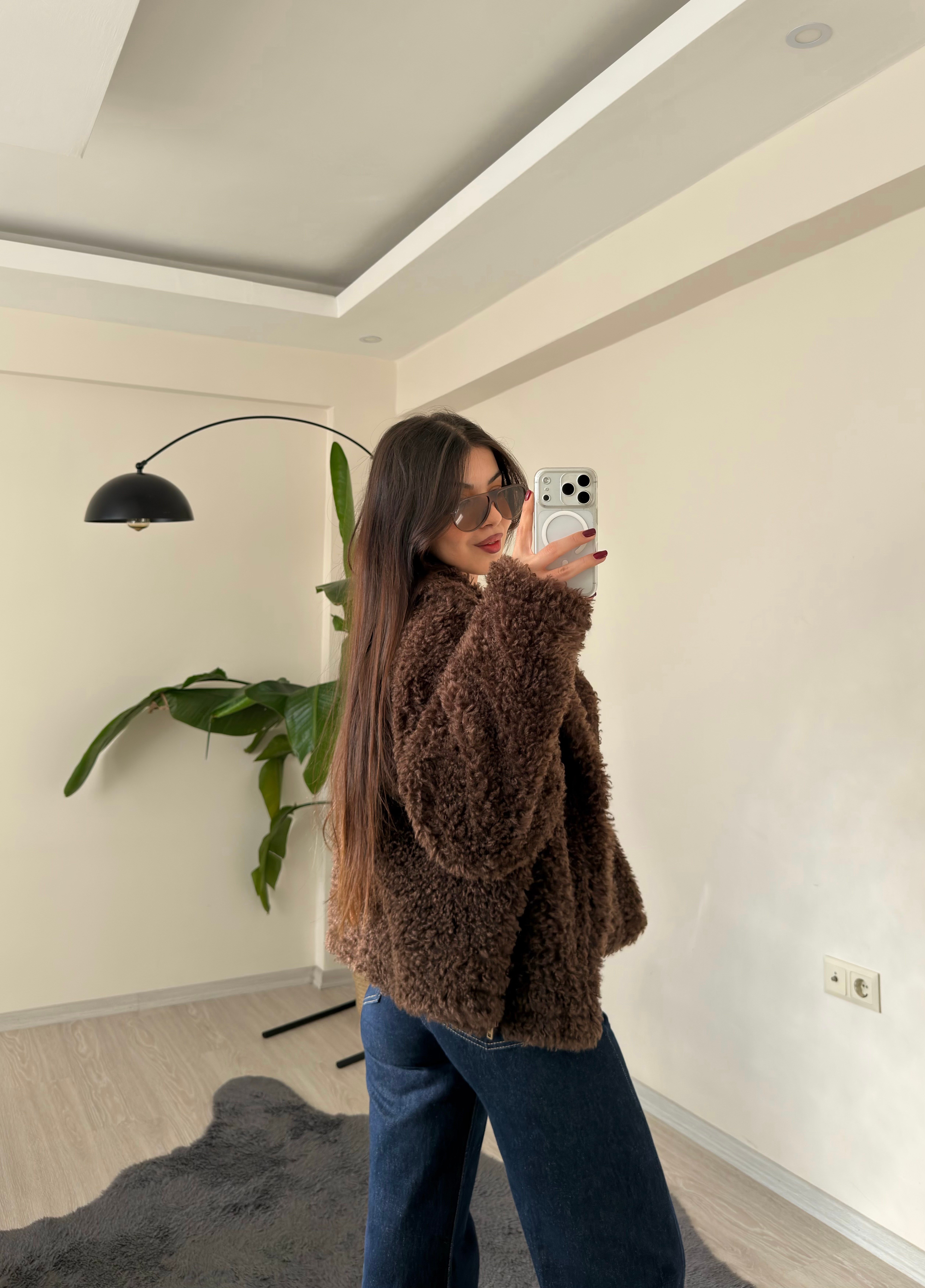 Fawn Yaka Detaylı İthal Peluş Ceket Kahve