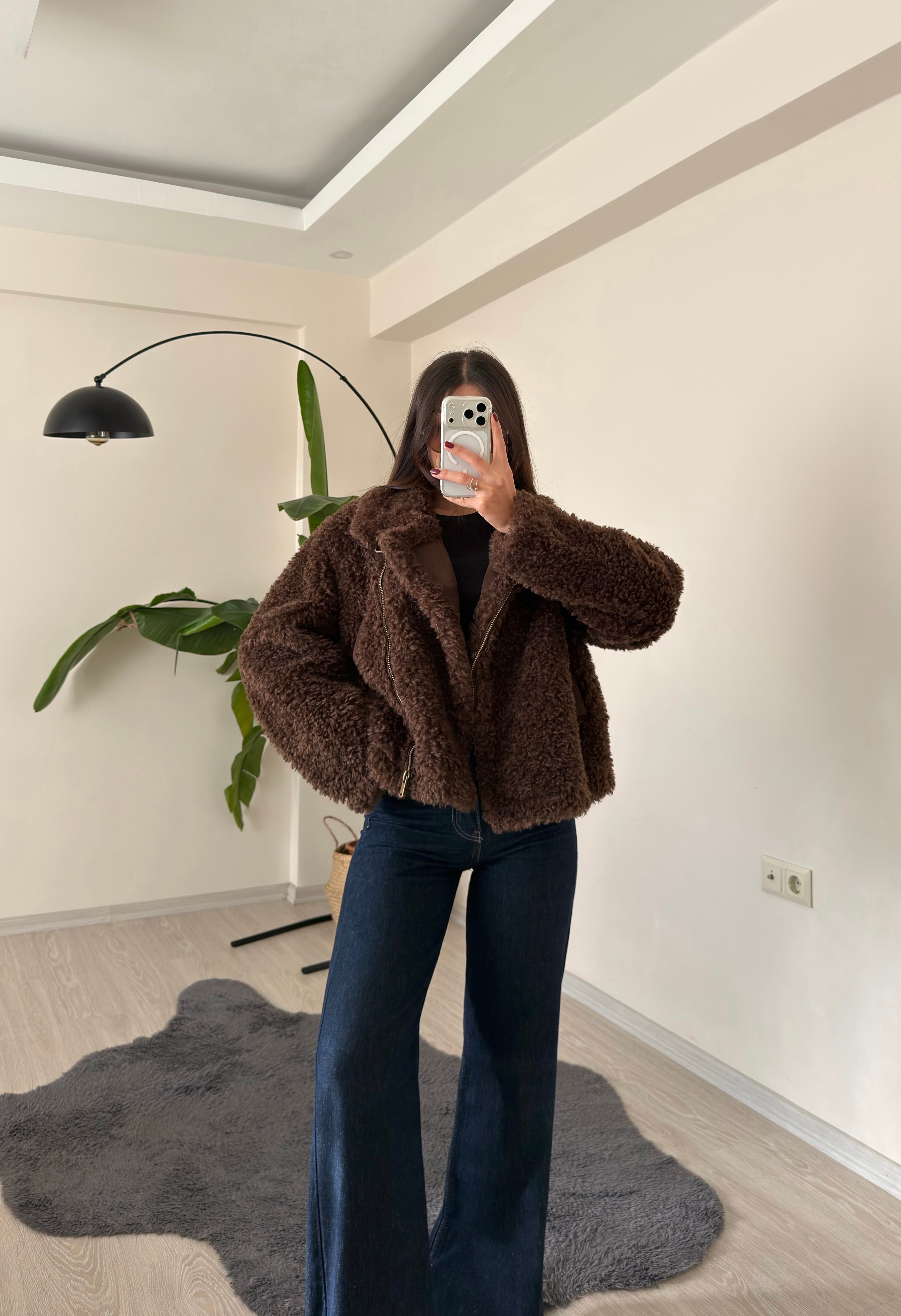 Fawn Yaka Detaylı İthal Peluş Ceket Kahve
