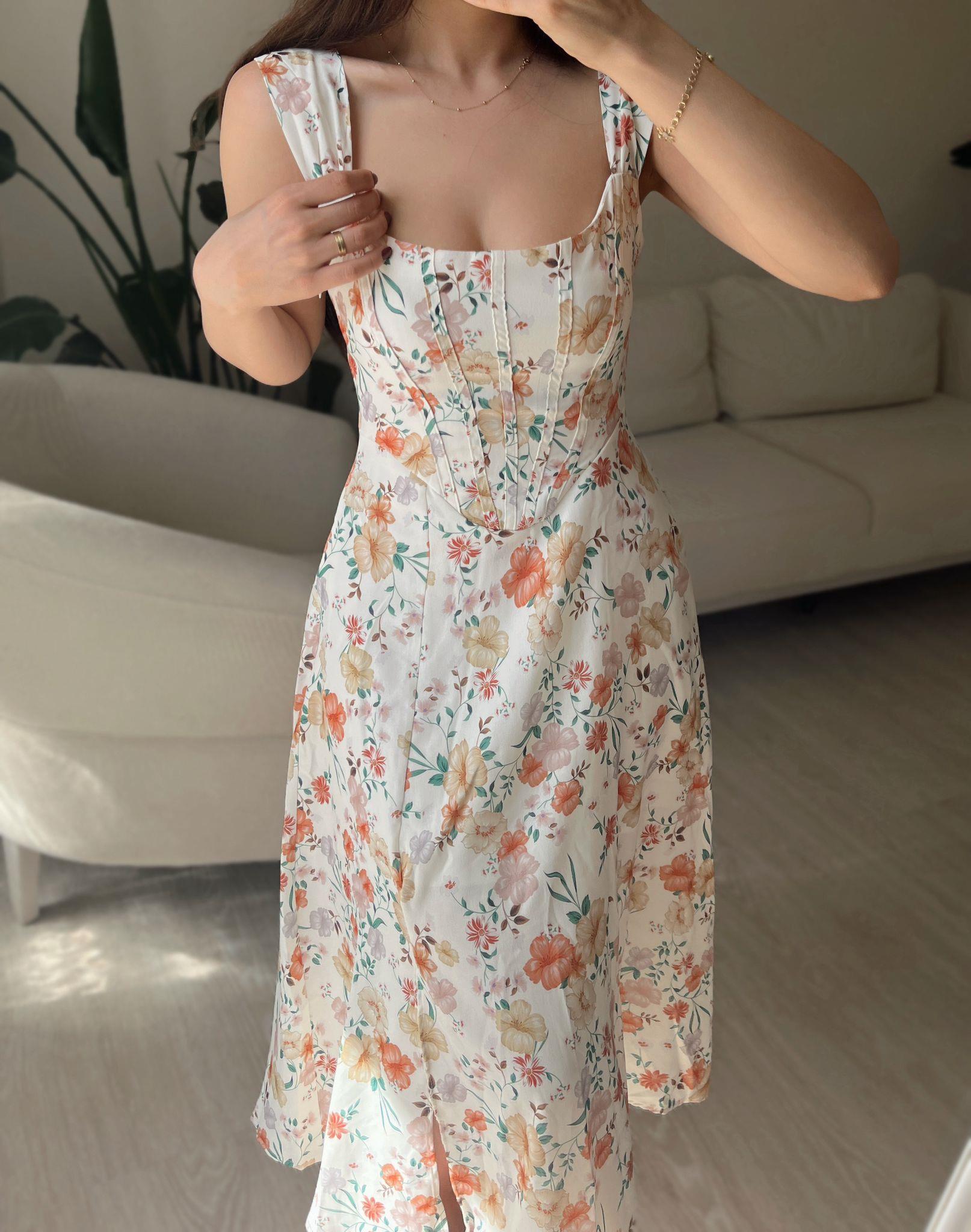 Flora Çiçek Desenli Yırtmaçlı Midi Elbise Beyaz