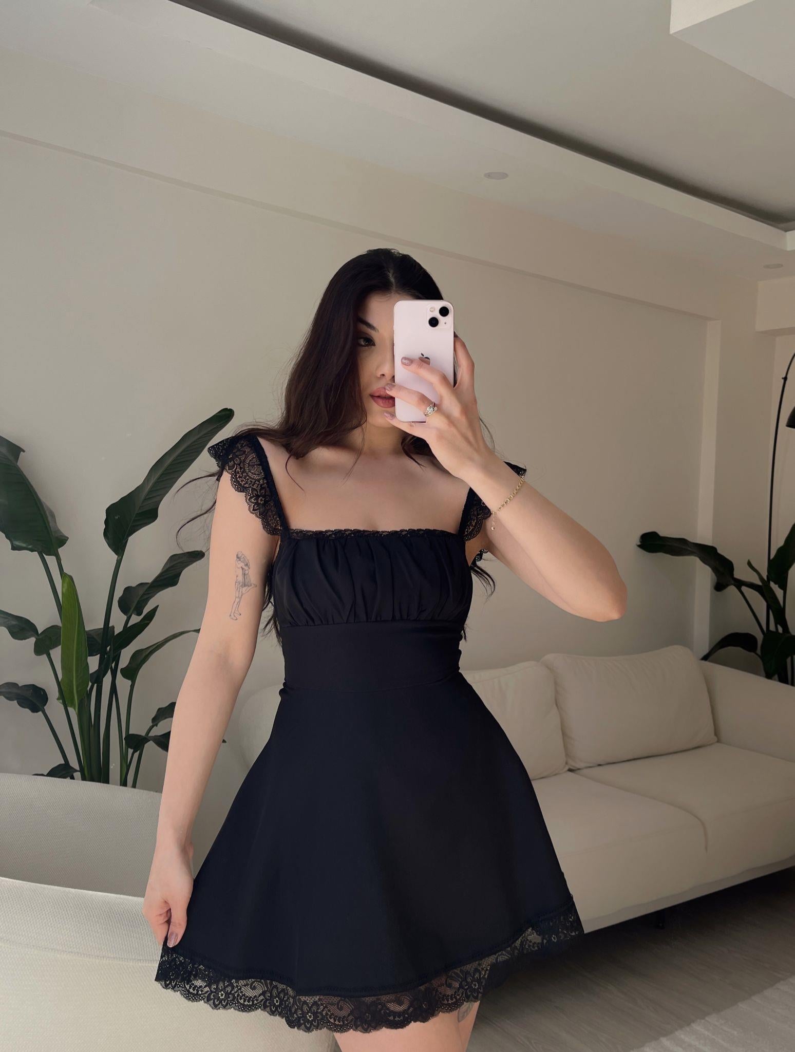 Freya Dantelli Sırt Detay Mini Siyah Elbise