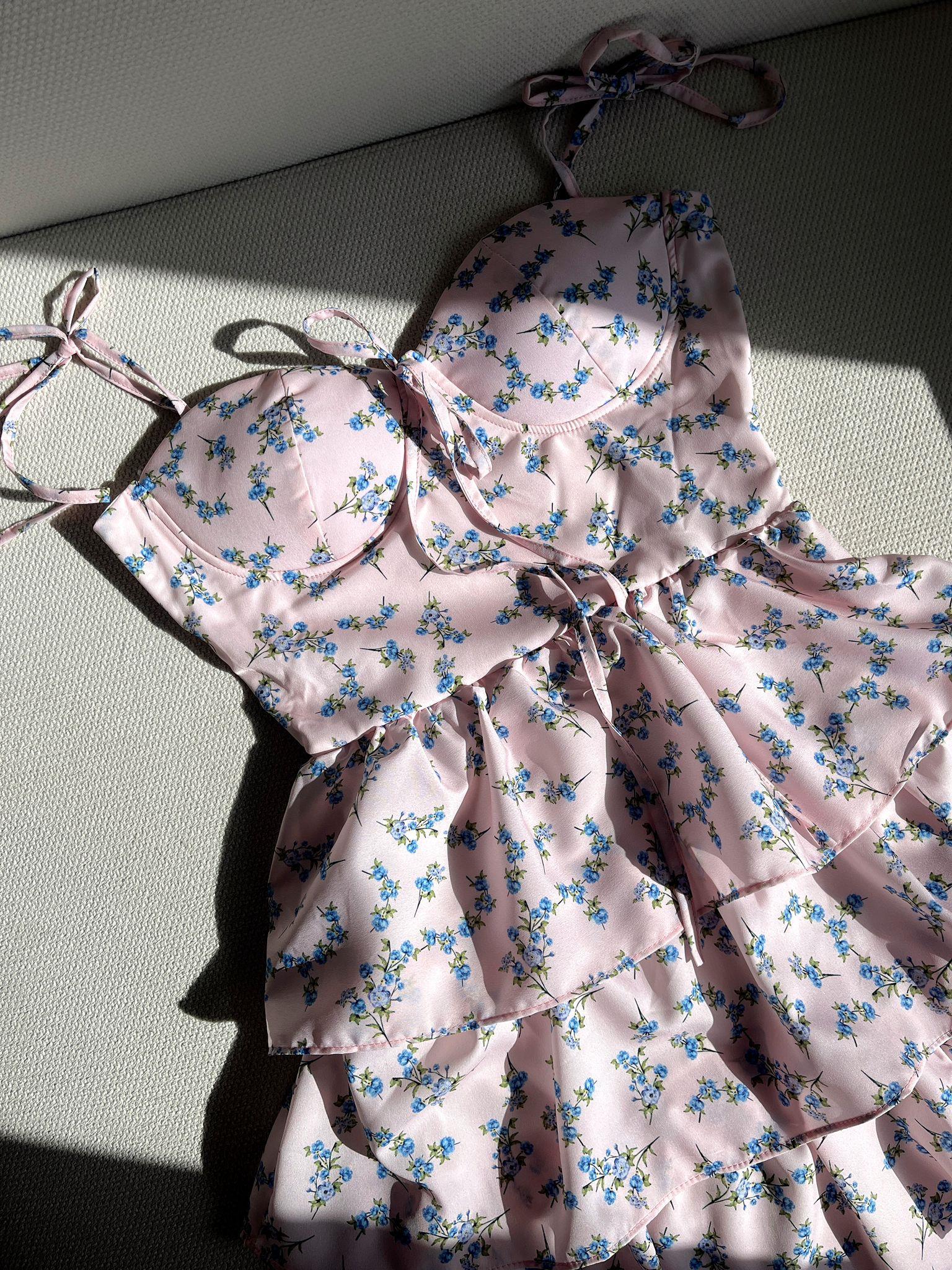 Hailey Çiçek Desen Gloplu Pembe Mini Elbise
