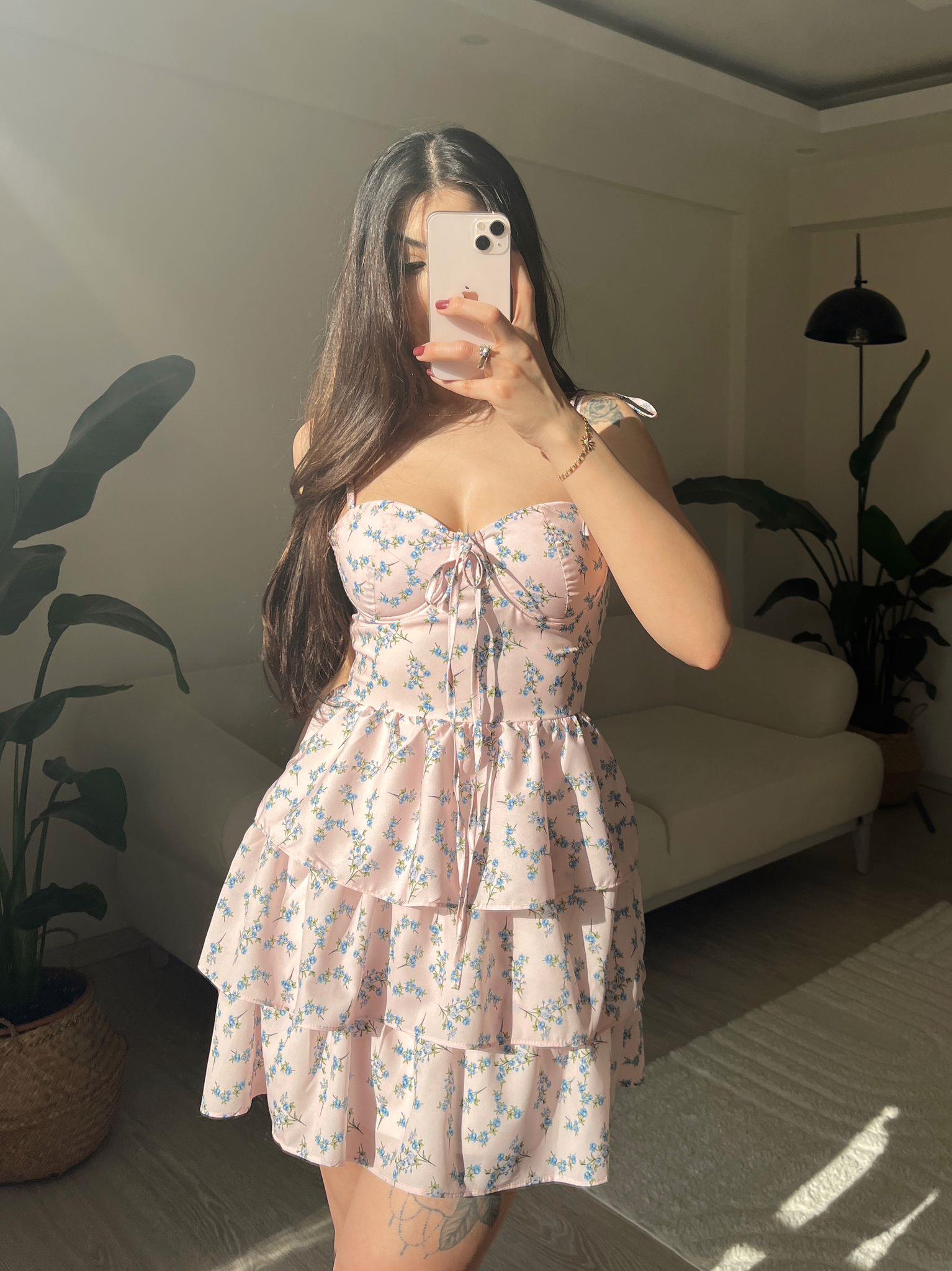 Hailey Çiçek Desen Gloplu Pembe Mini Elbise