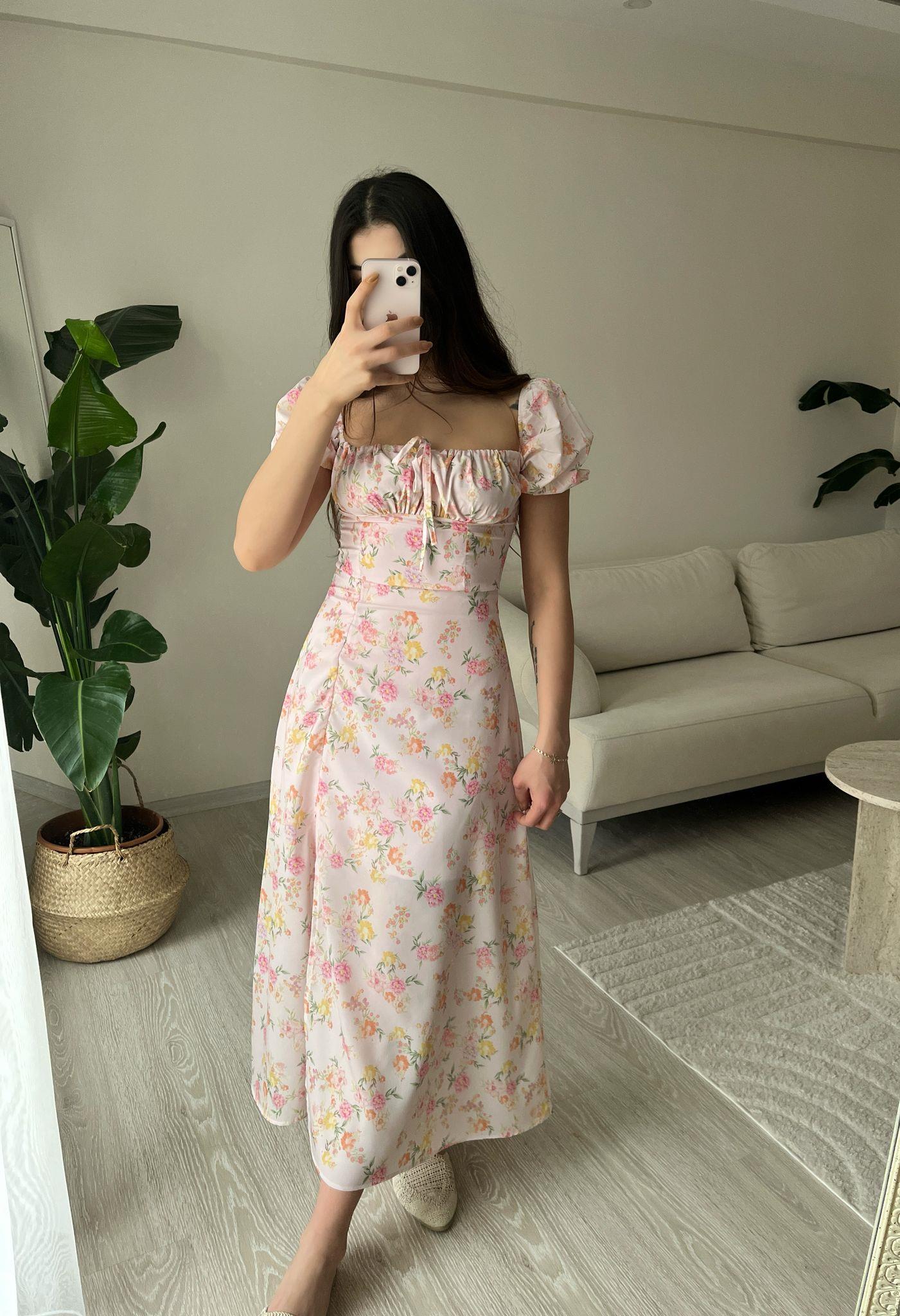 Lavinia Çiçek Desen Yırtmaçlı Midi Pembe Elbise