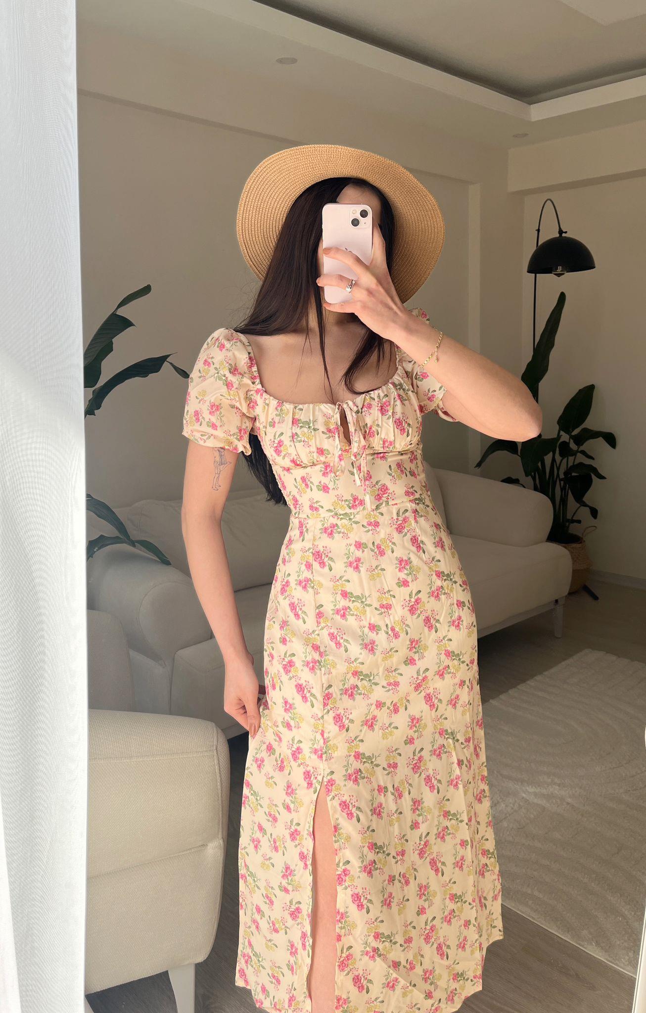 Lydia Pembe Çiçek Desen Midi Yırtmaçlı Elbise