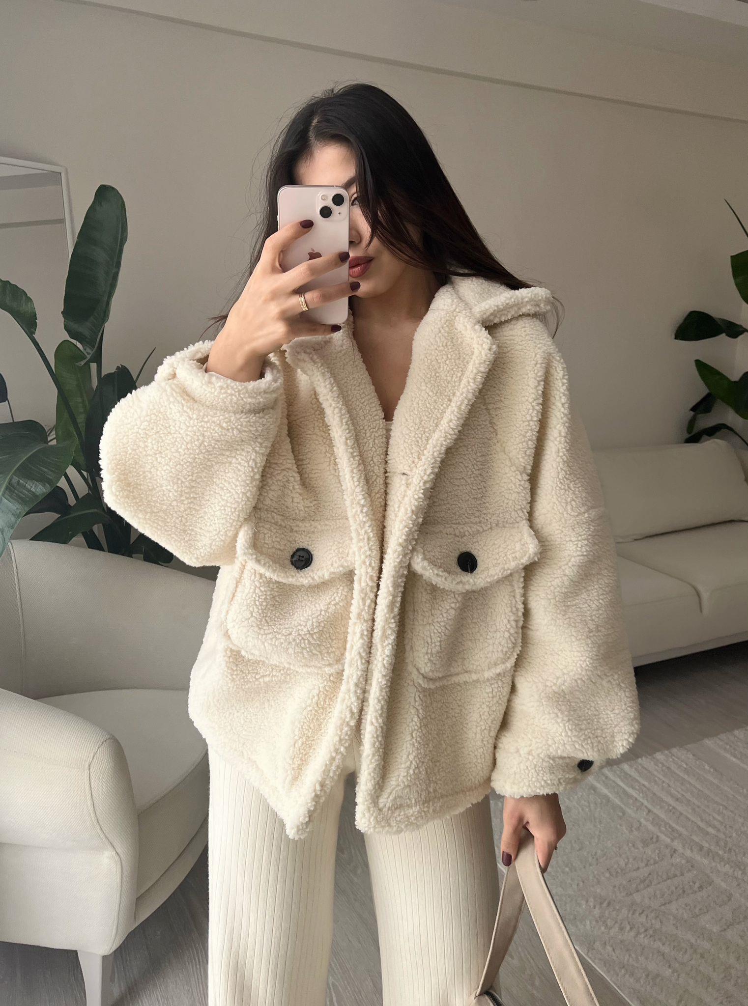Miles Önü Cepli Oversize Peluş Mont